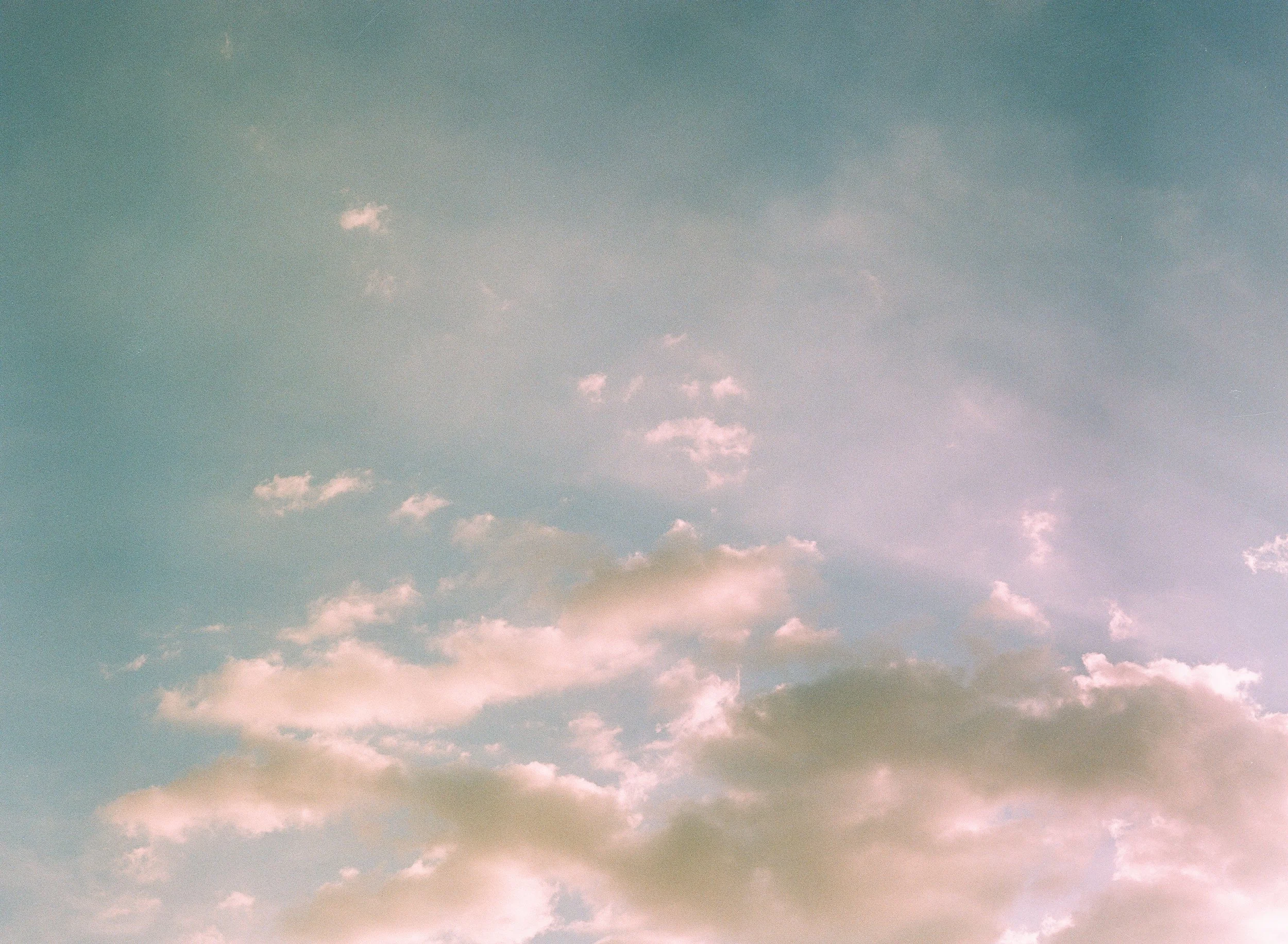 Picture of the sky during golden hour captured on Lucky Color 200 with Bronica ETRSi.