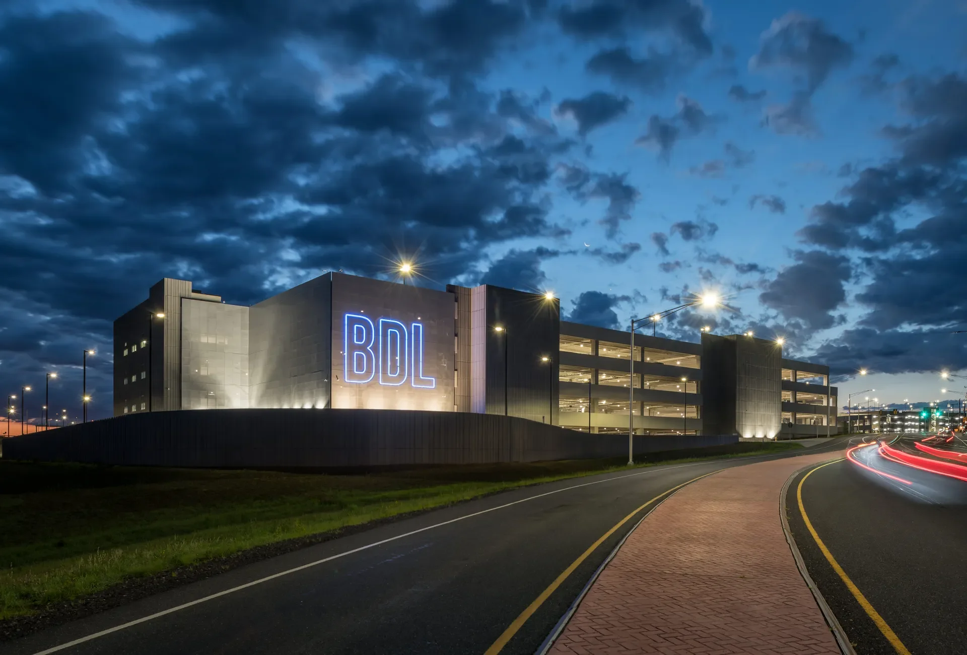 KBE-Portfolio-Transportation-Bradley International Airport Ground Transportation Center-1_1920.webp