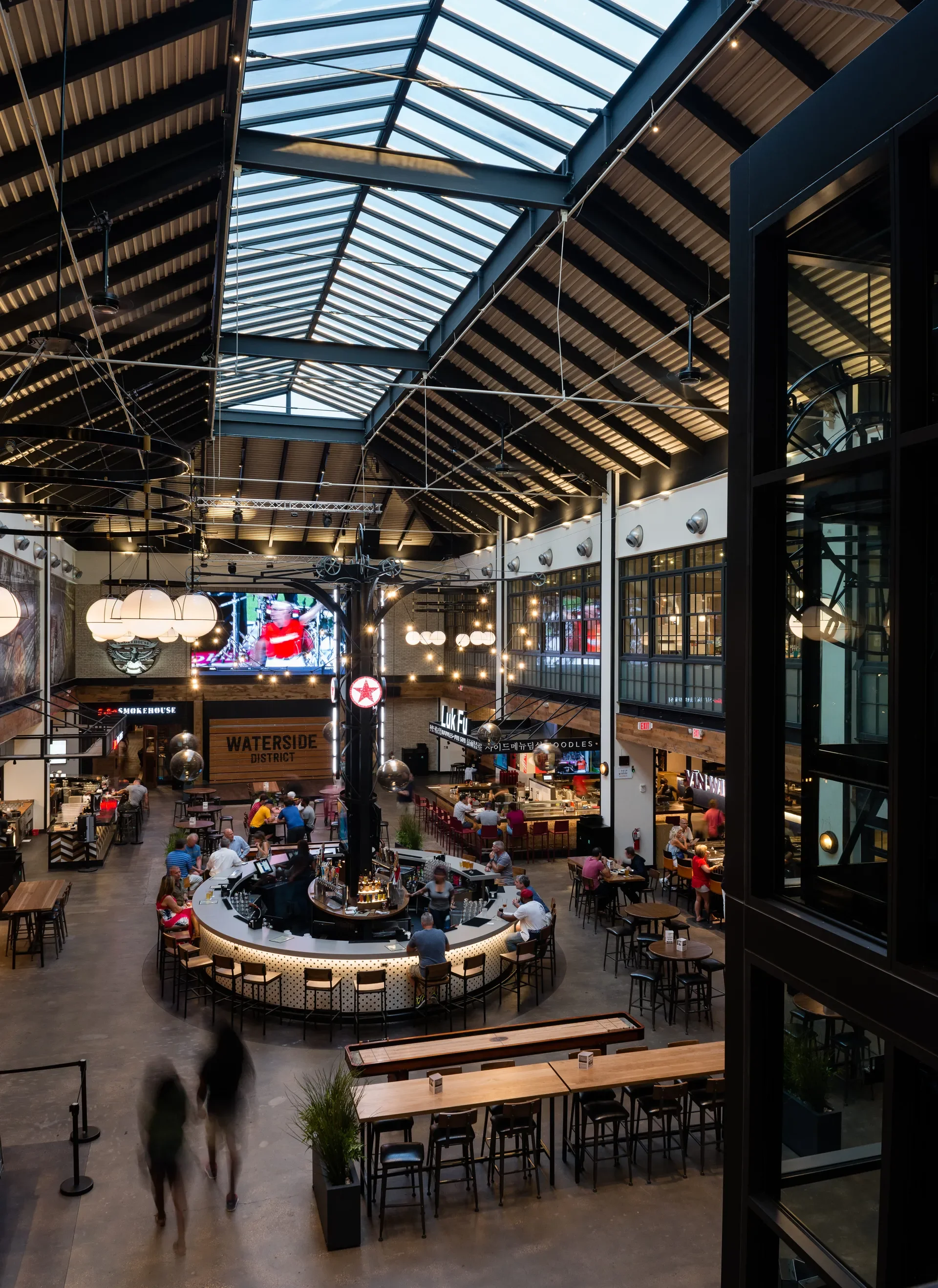 KBE-Portfolio-Entertainment-Waterside District-6_1920.webp