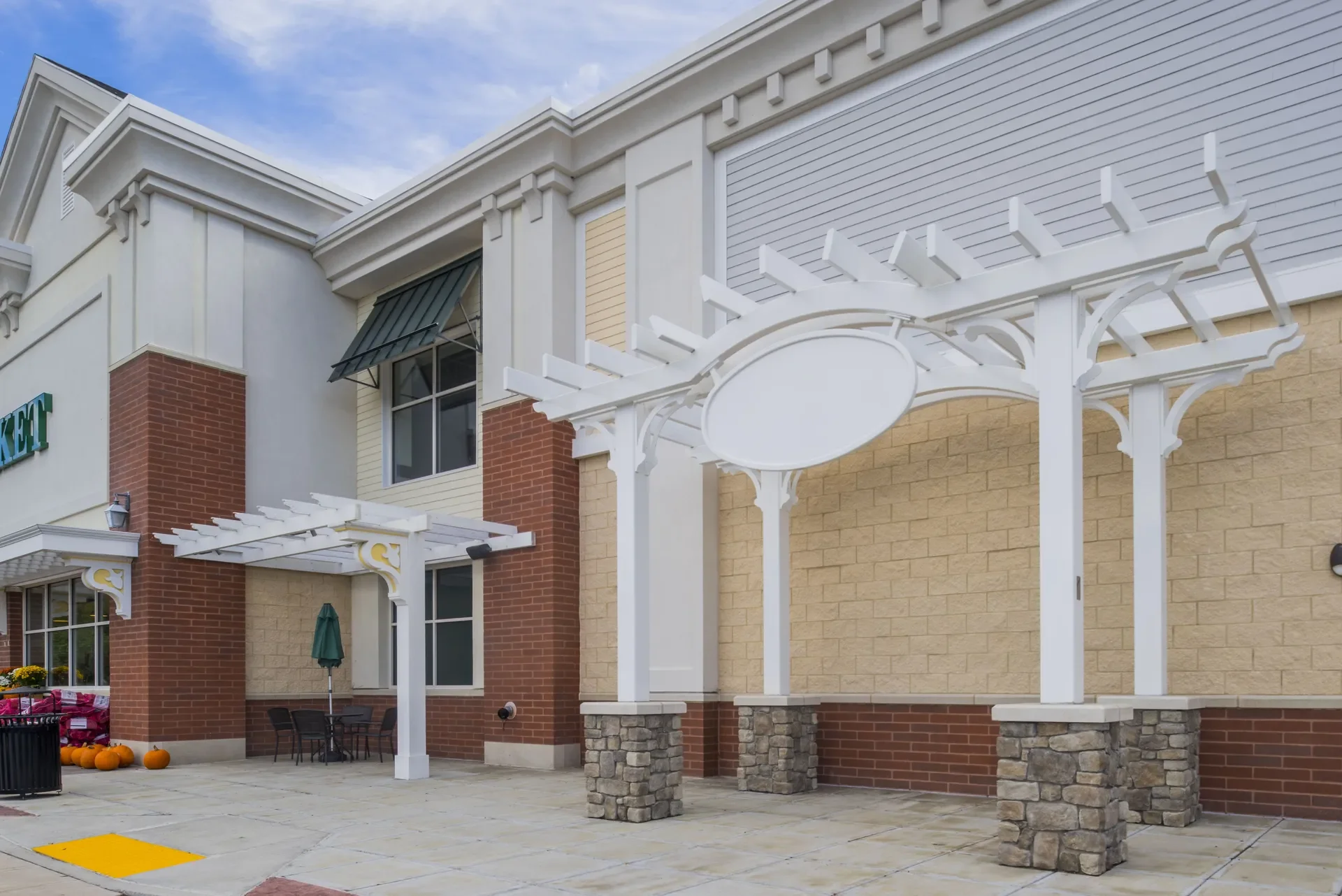 Fresh Market at Guilford Commons