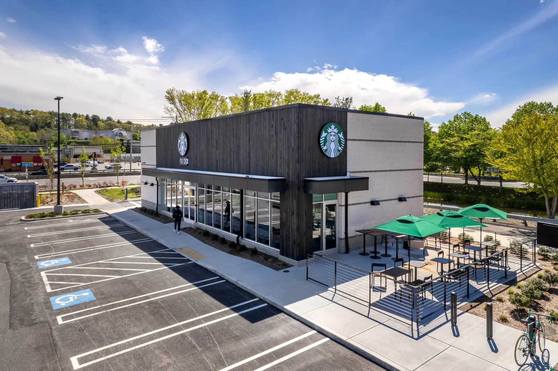 Shoppers World Outparcel & Starbucks