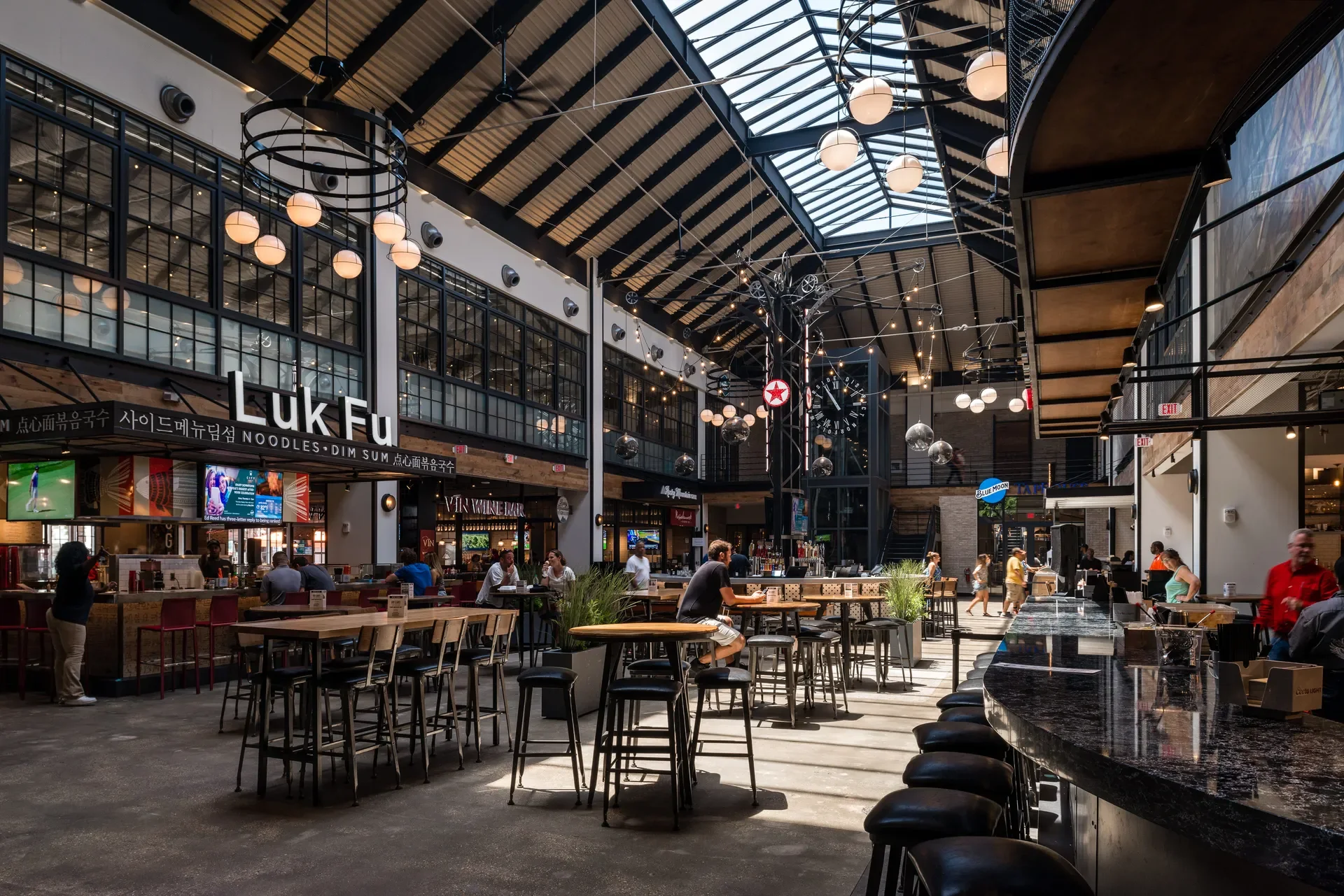 Harbor Club at Waterside