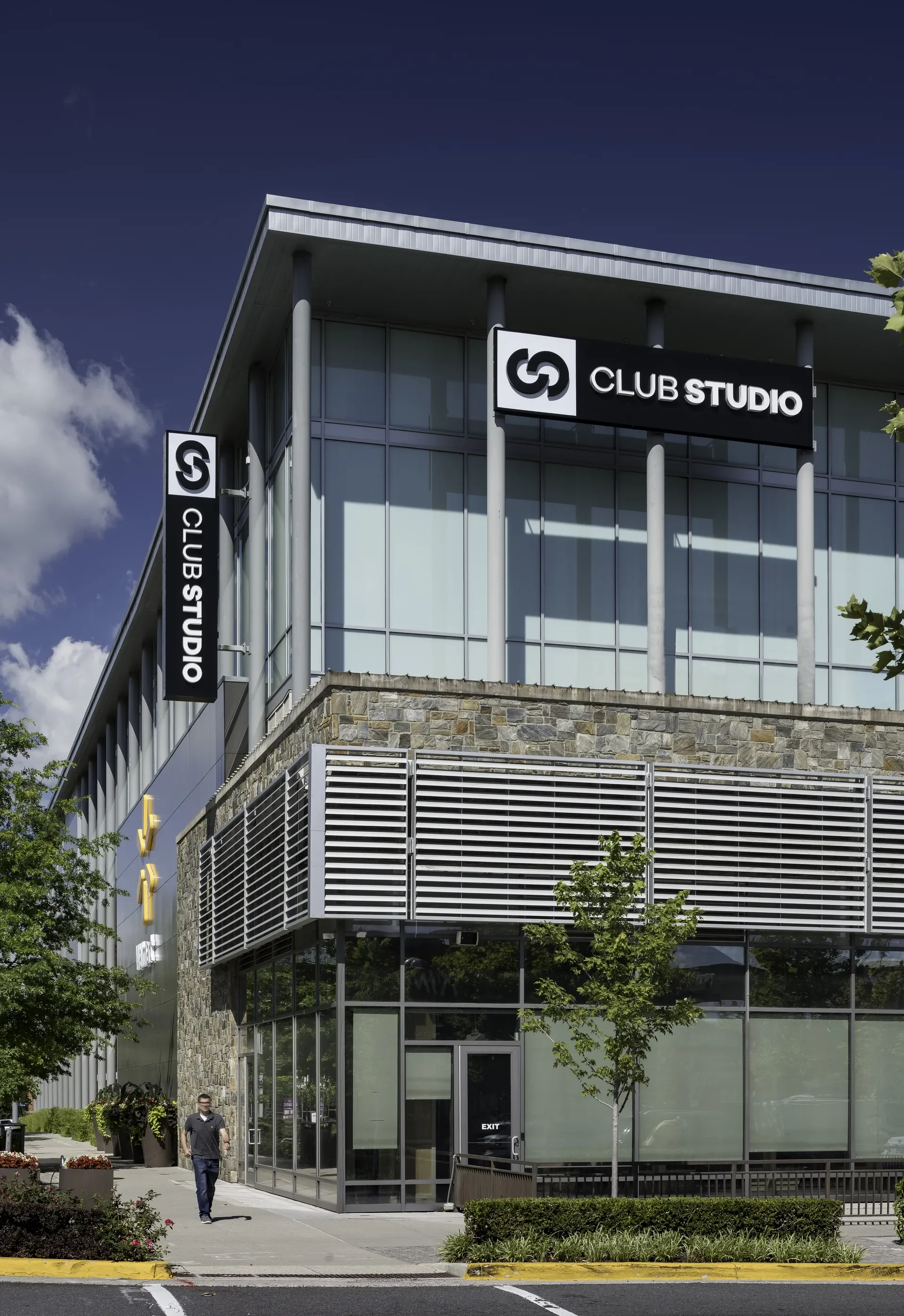 Club Studio - Tysons Corner