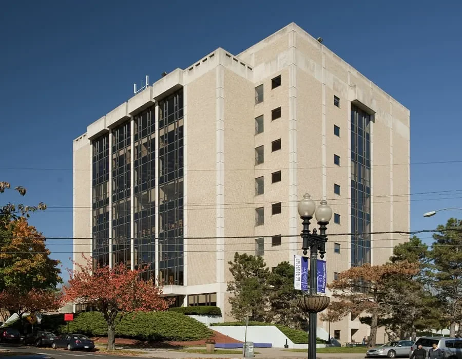 University of Bridgeport Magnus Wahlstrom Library
