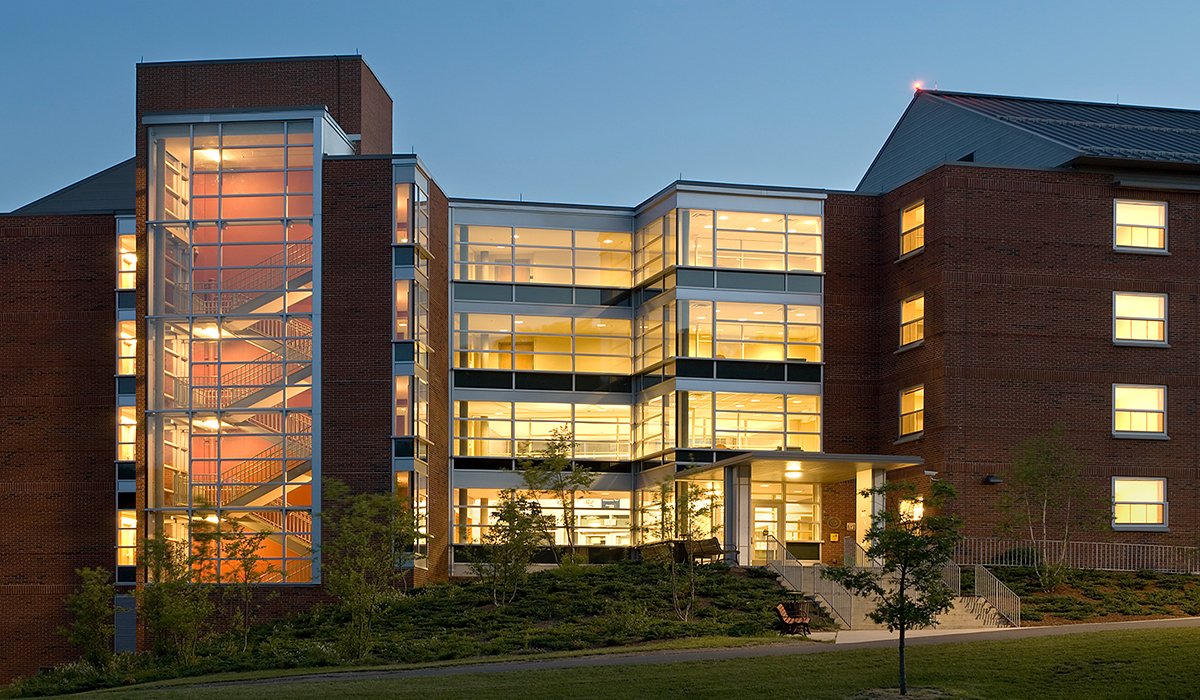 Western Connecticut State University, Centennial Hall & Parking Garage - KBE Building