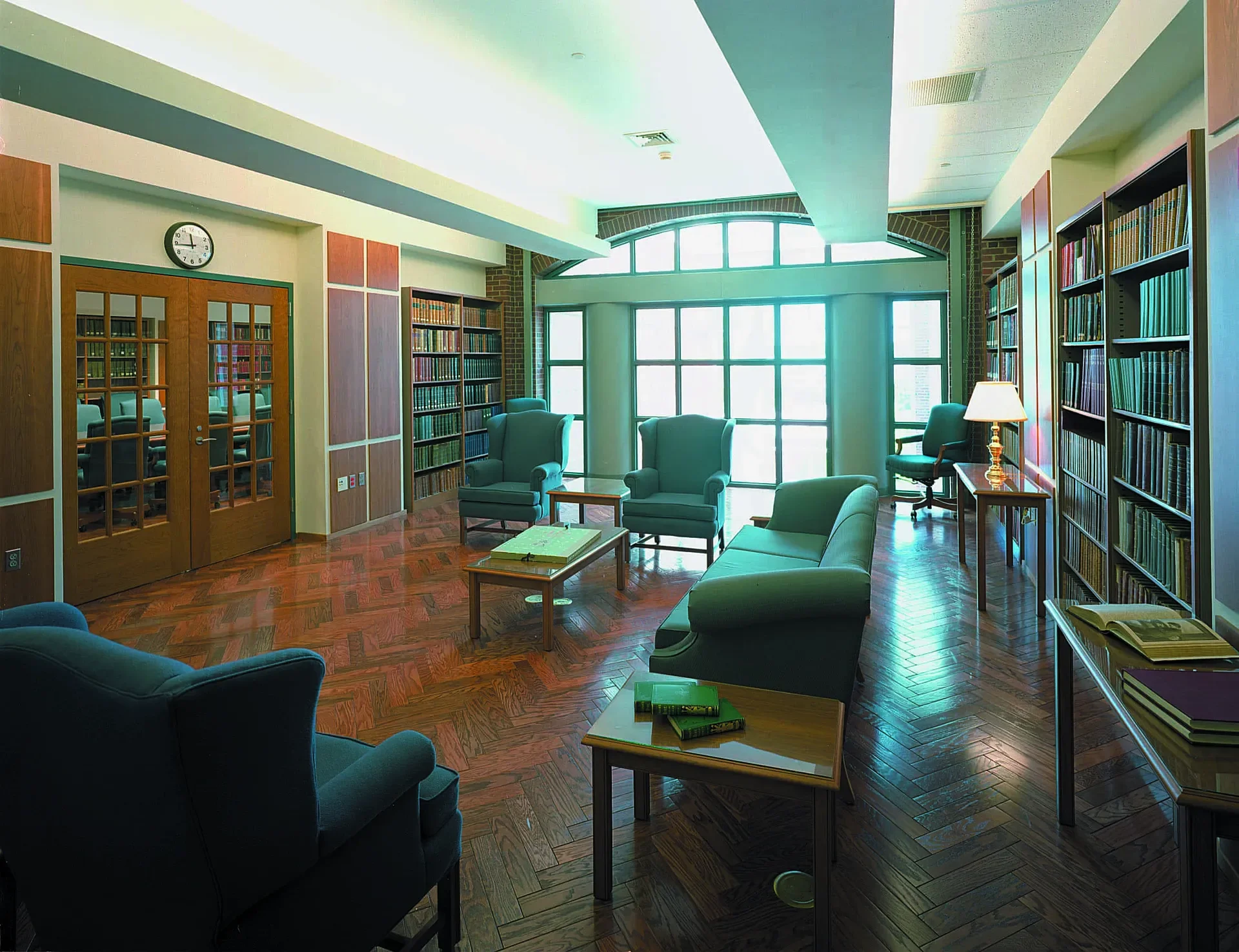 Eastern Connecticut State University J Eugene Smith Library