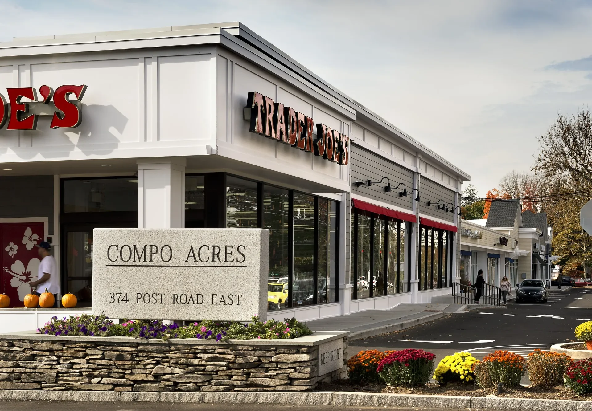 Compo Acres Shopping Center - Trader Joes