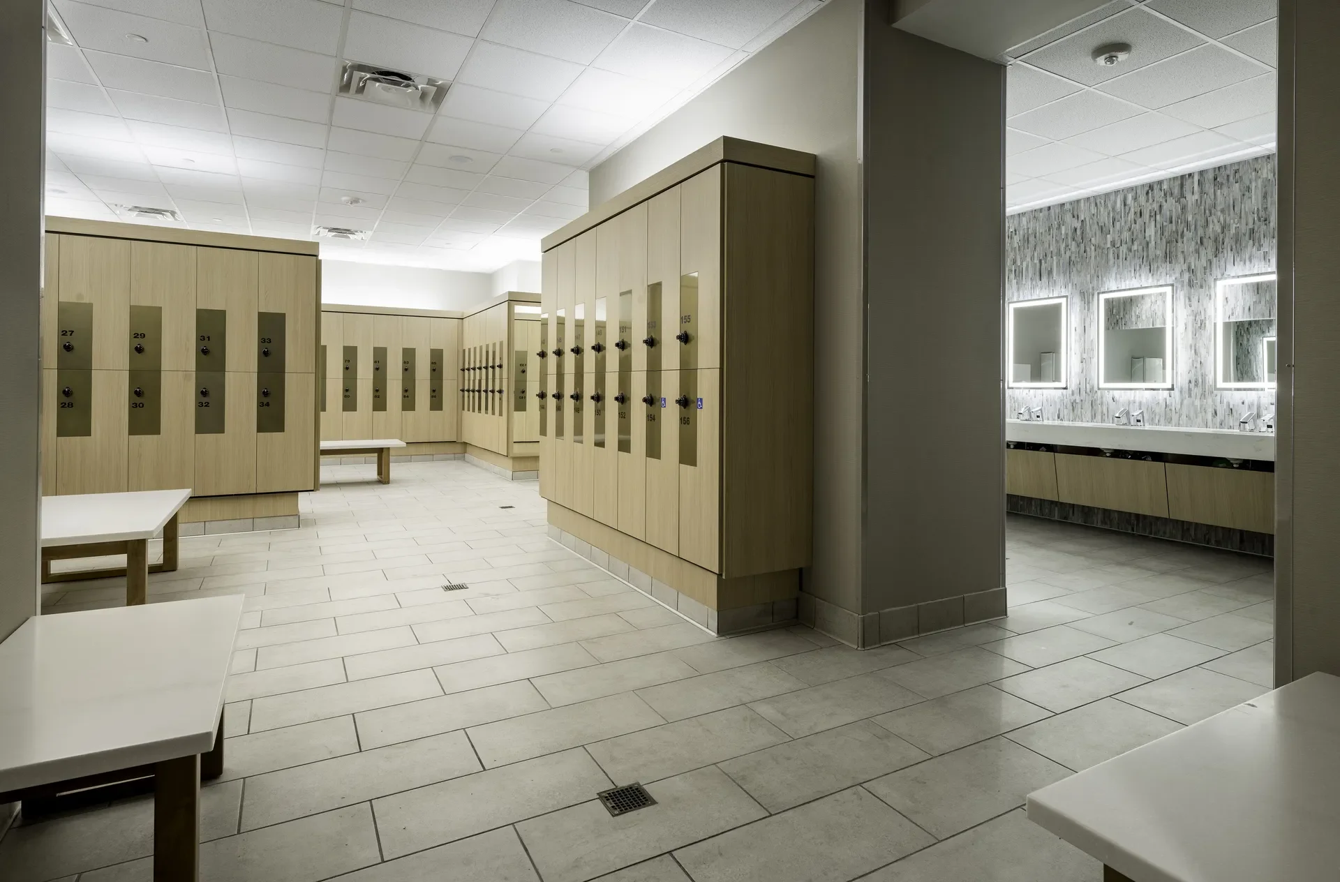 Club Studio - Tysons Corner