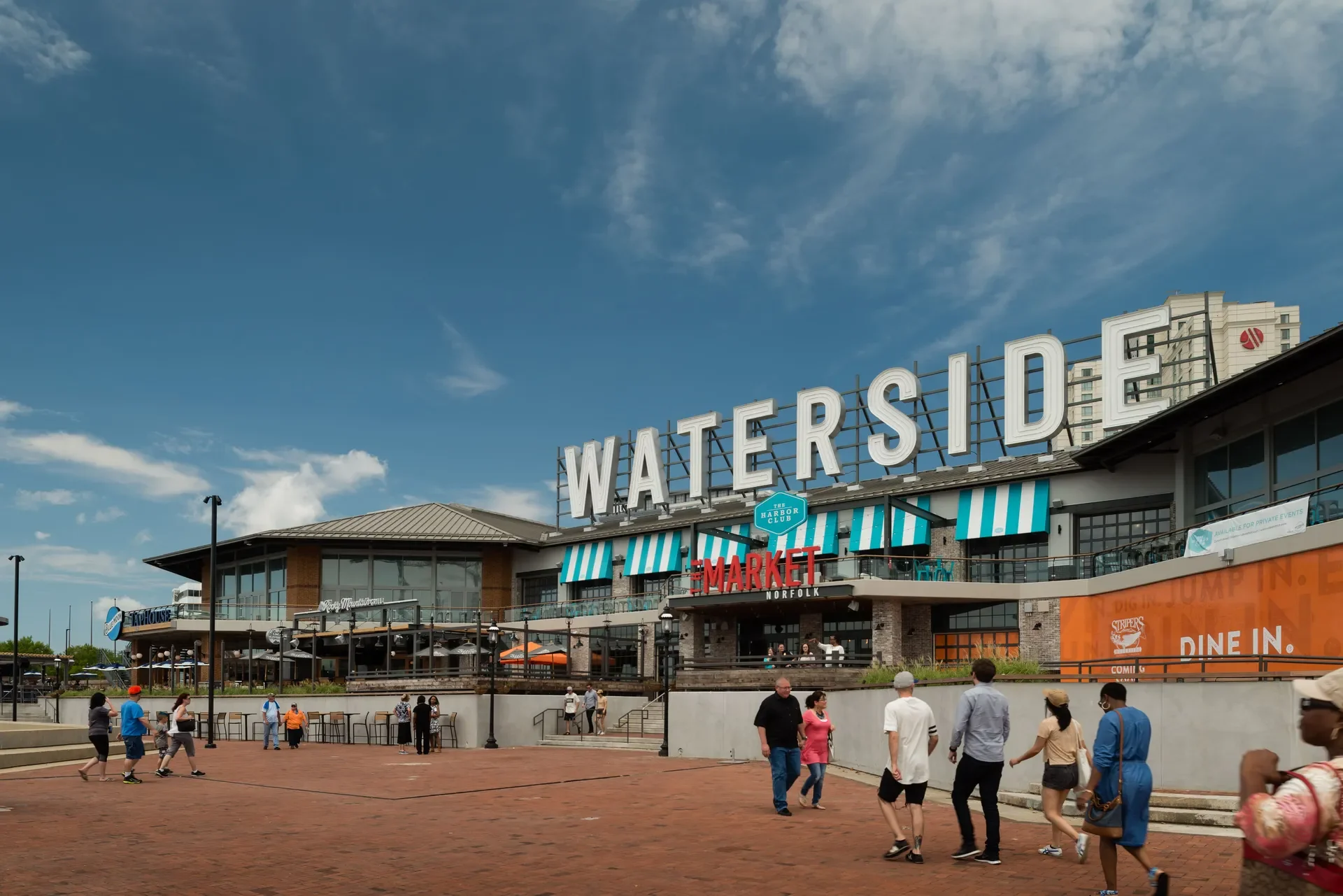 Harbor Club at Waterside