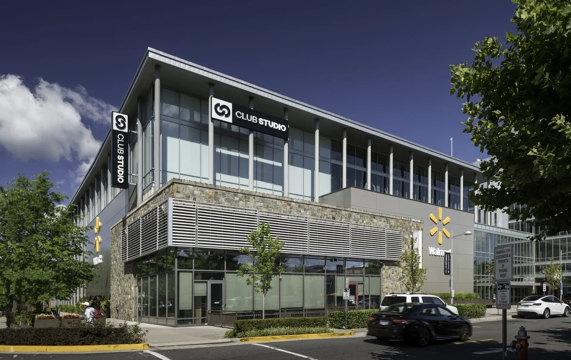 Club Studio - Tysons Corner