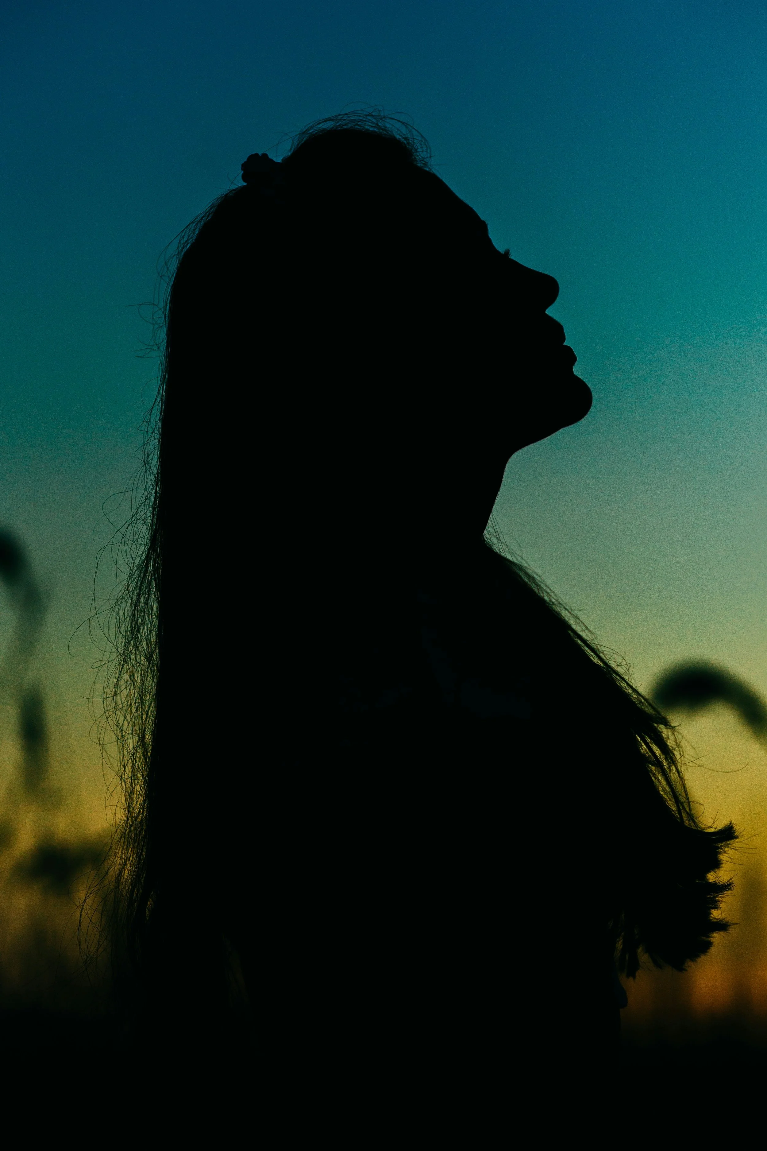 Why You Feel Anxious for No Reason (and What Your Body’s Trying to Tell You)