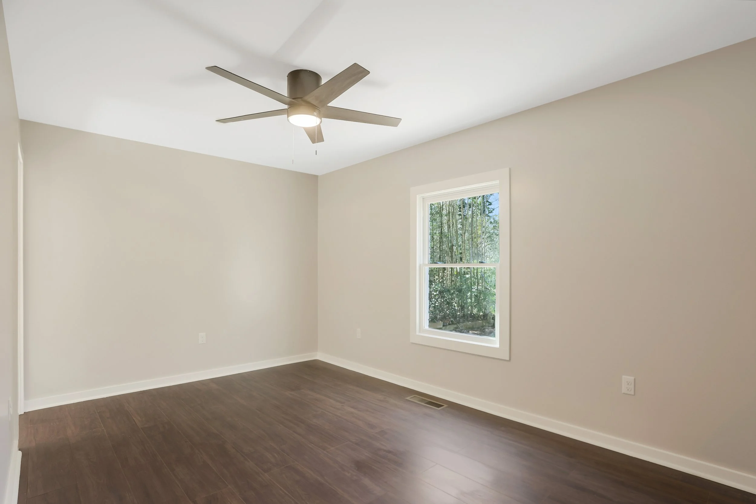 1883_Brewer_Blvd_SW_081.jpg