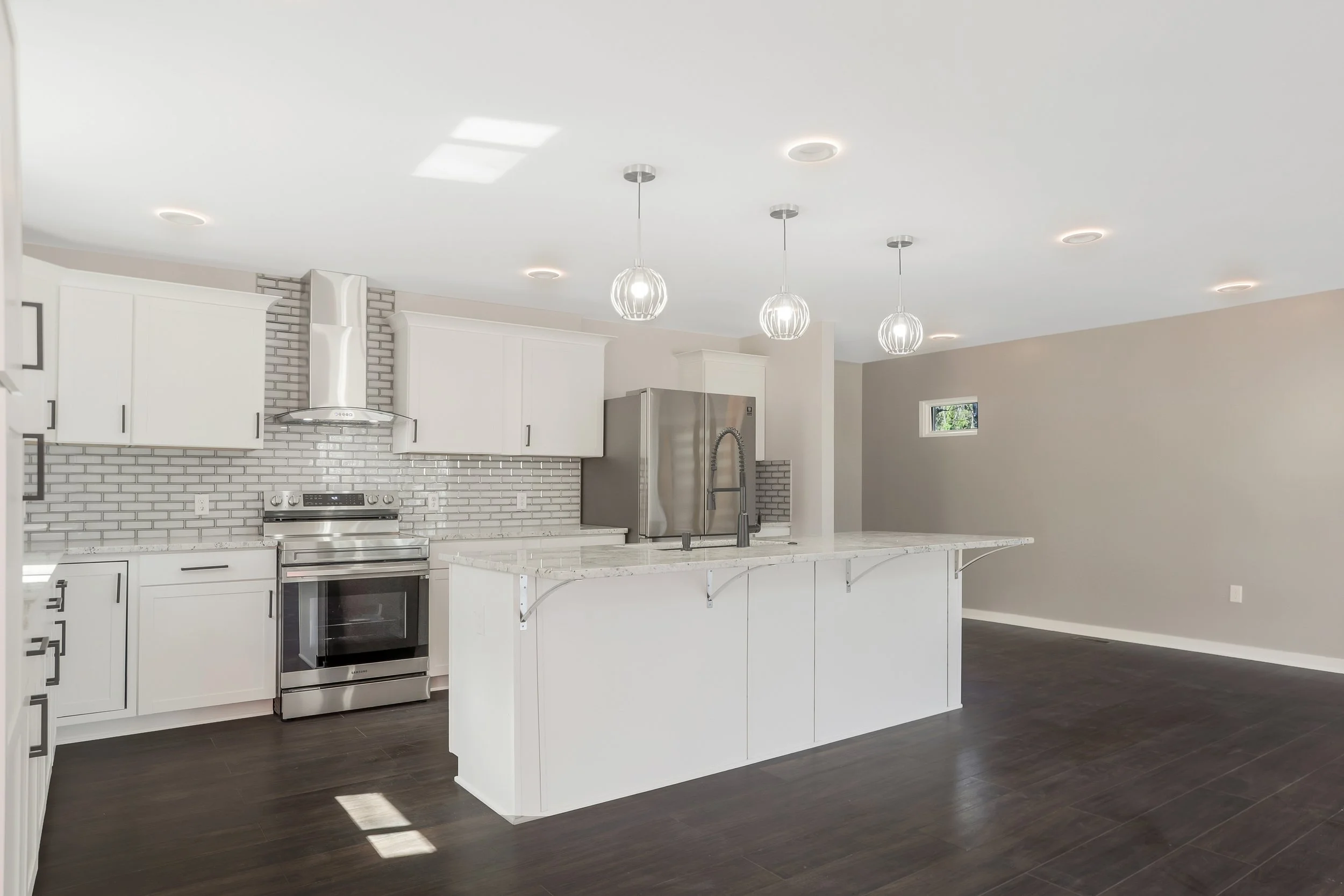 1883_Brewer_Blvd_SW_041.jpg