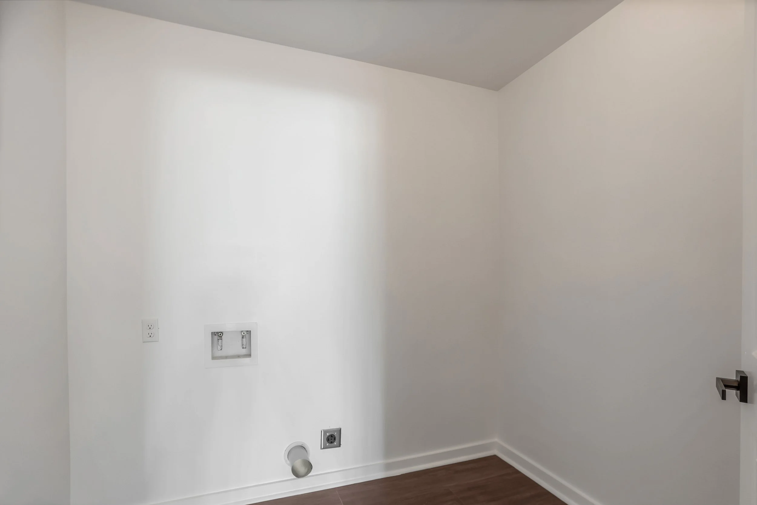 1883_Brewer_Blvd_SW_076.jpg