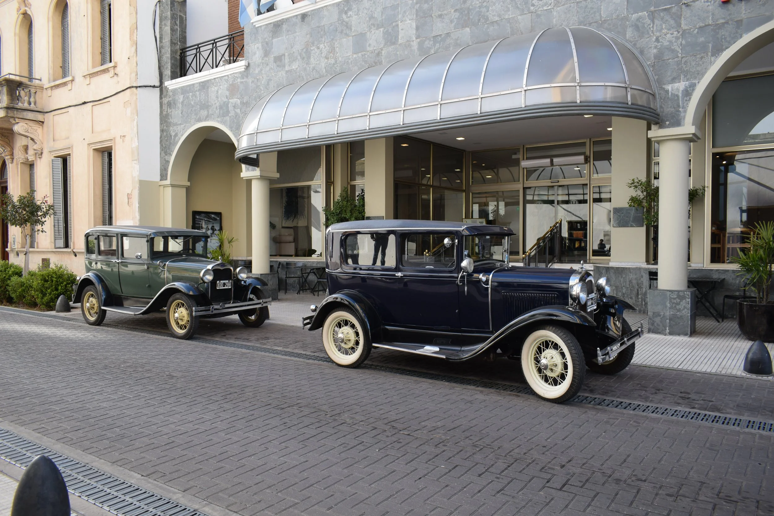 PLaza Hotel SAn NIcolas. Club Amigos del Ford A. Encuentro Camino a los 100 años del Ford A