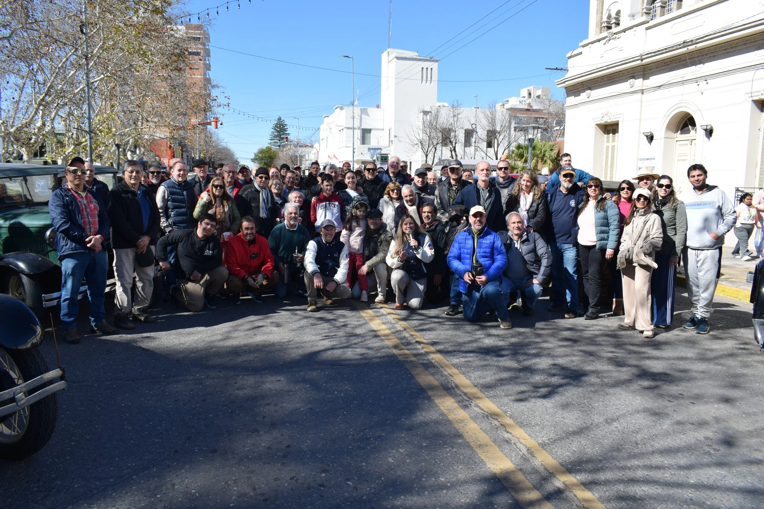 Camino a los 100 años del Ford A. Club Amigos del Ford A en Villa Constitución, Santa Fe con Intendente Jorge Berti