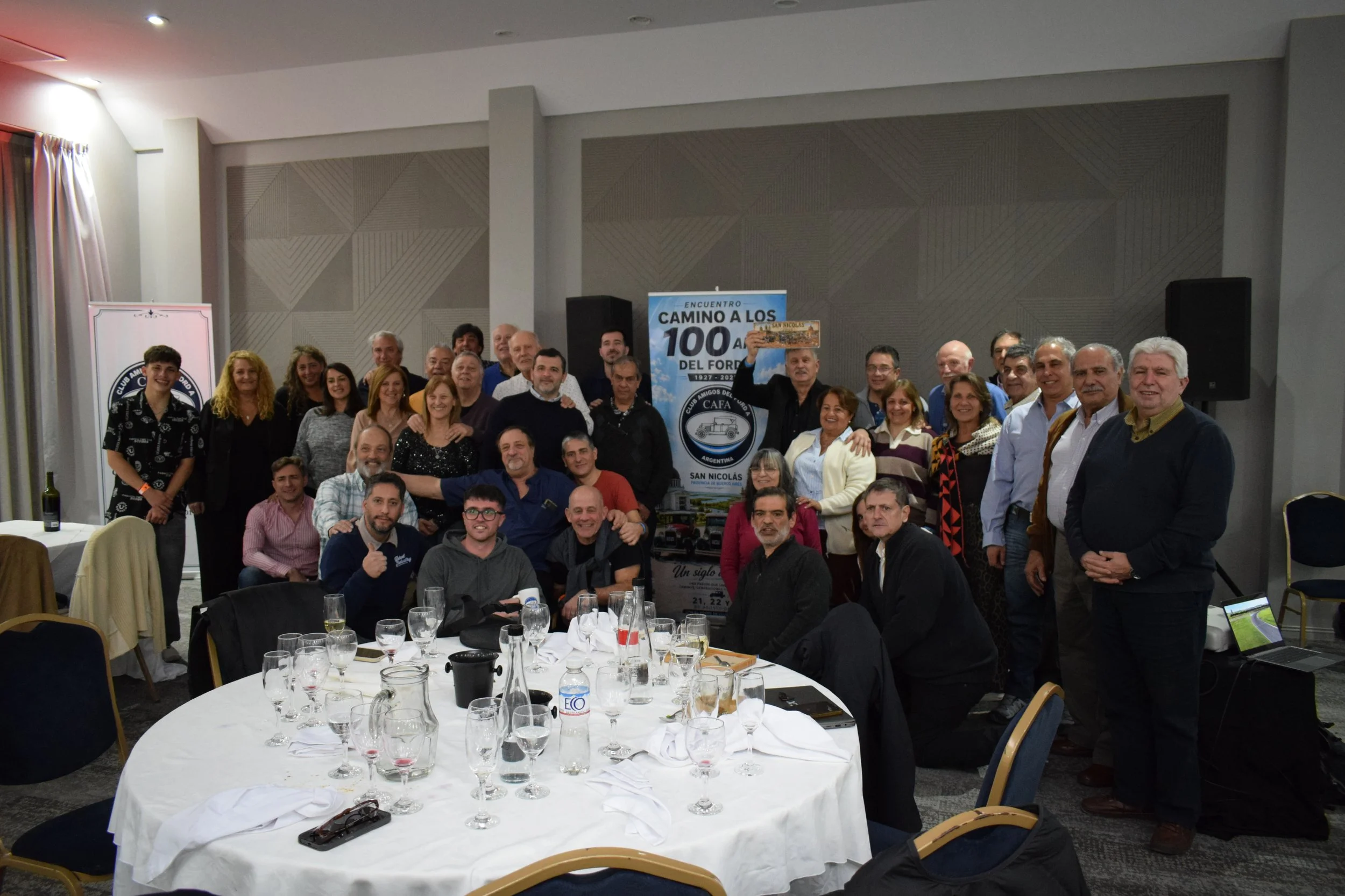 PLaza Hotel SAn NIcolas. Club Amigos del Ford A. Encuentro Camino a los 100 años del Ford A. Cena de Camaradería. CAFA