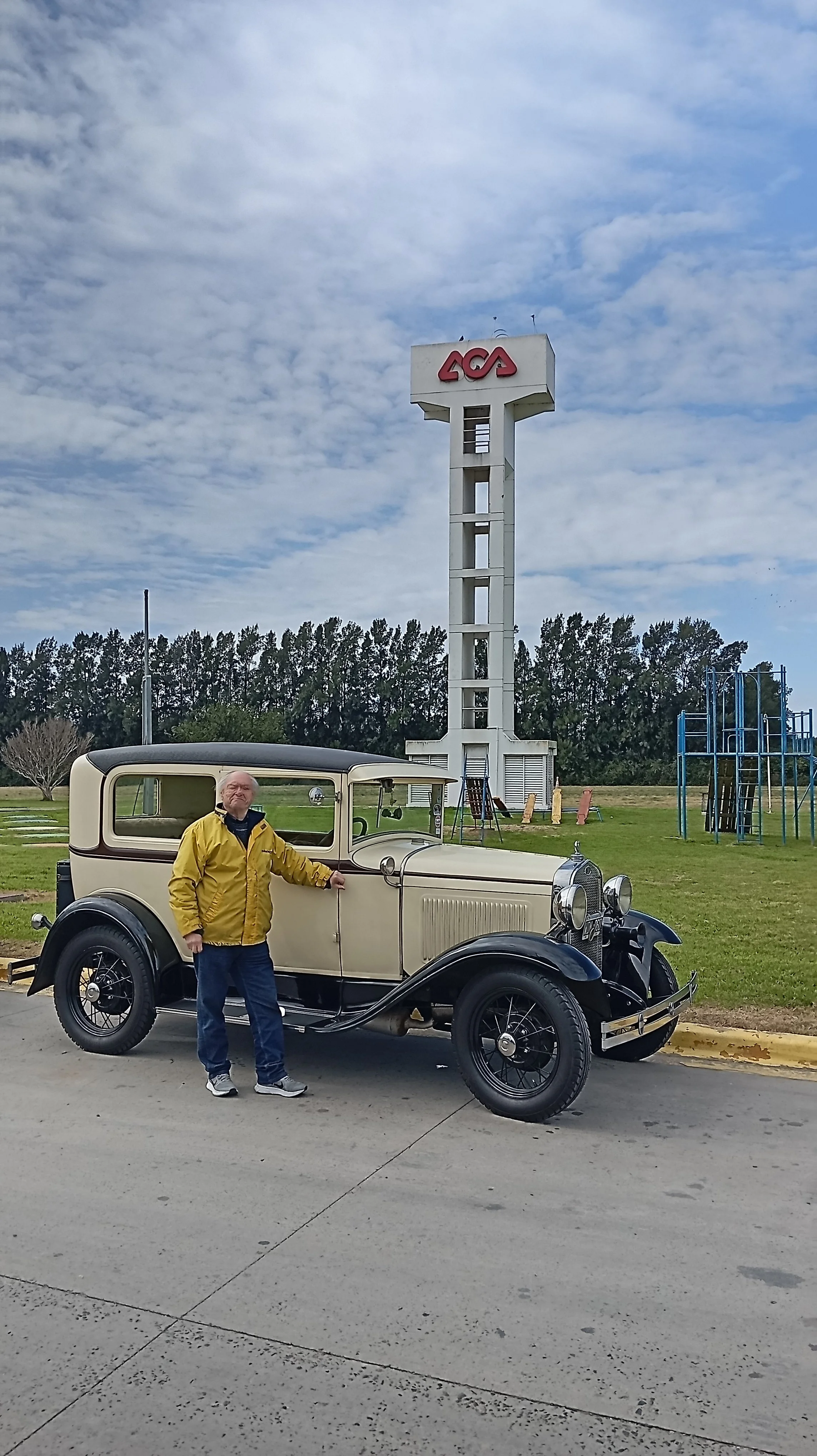 Club Amigos del Ford A