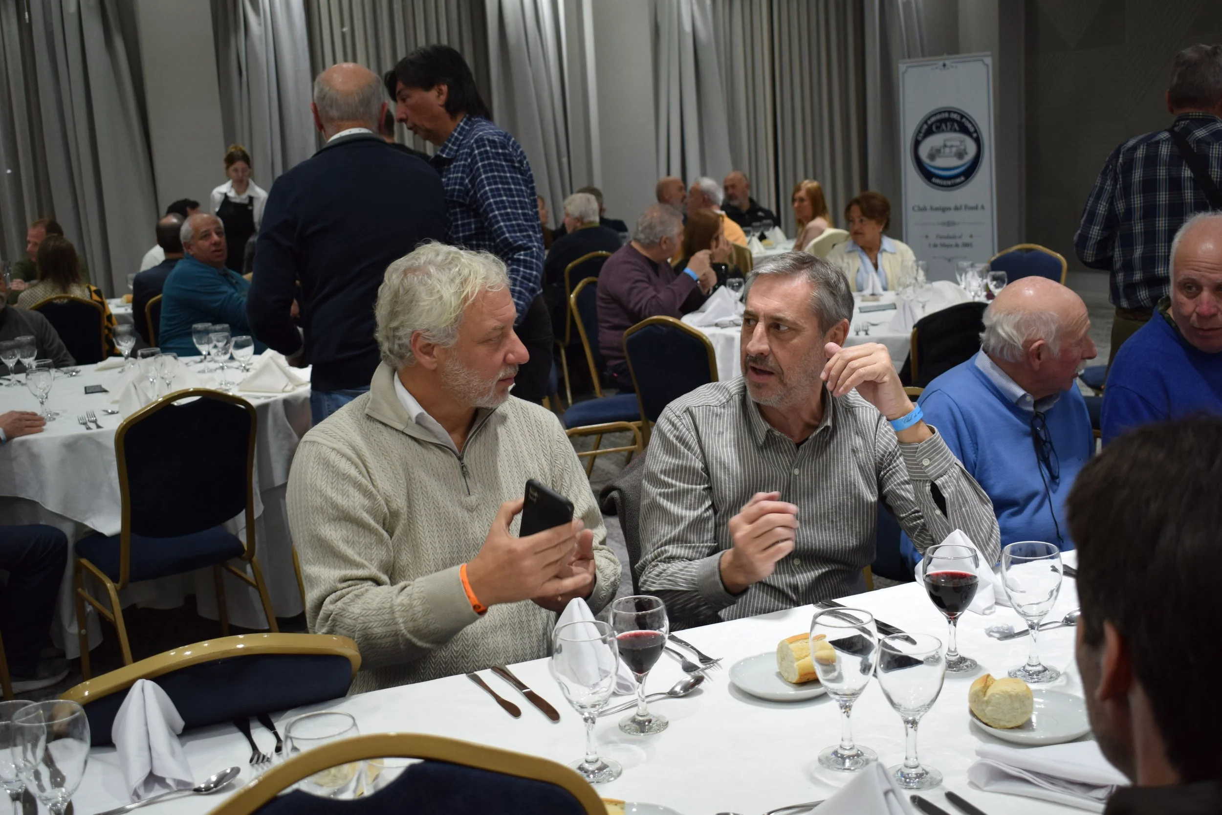 PLaza Hotel SAn NIcolas. Club Amigos del Ford A. Encuentro Camino a los 100 años del Ford A. Cena de Camaradería