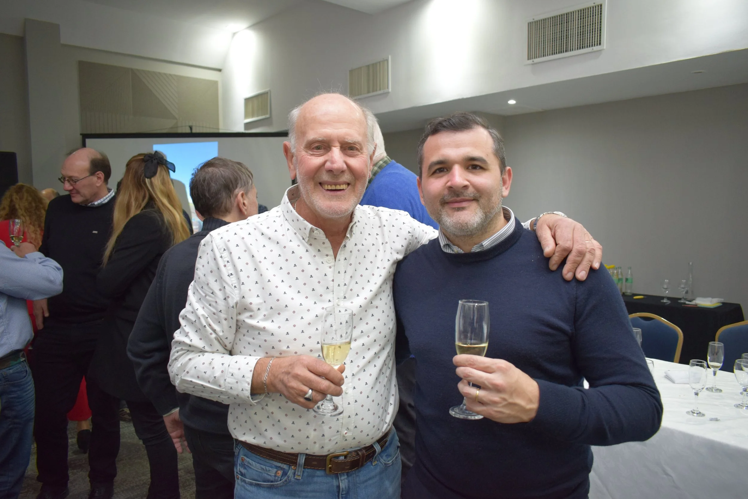 PLaza Hotel SAn NIcolas. Club Amigos del Ford A. Encuentro Camino a los 100 años del Ford A. Cena de Camaradería