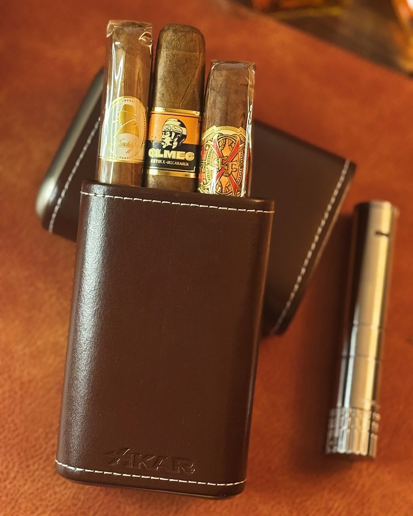 🥊 CIGAR FIGHT NIGHT 🥊

Corner 1: DAVIDOFF
🥇 Precision &bull; Elegance &bull; Smooth Power
💼 Luxury smoke, flawless construction

Corner 2: OLMEC
🪨 Earthy &bull; Bold &bull; San Andr&eacute;s Muscle
🌋 Modern flavor bomb with grit

Corner 3: OPUS