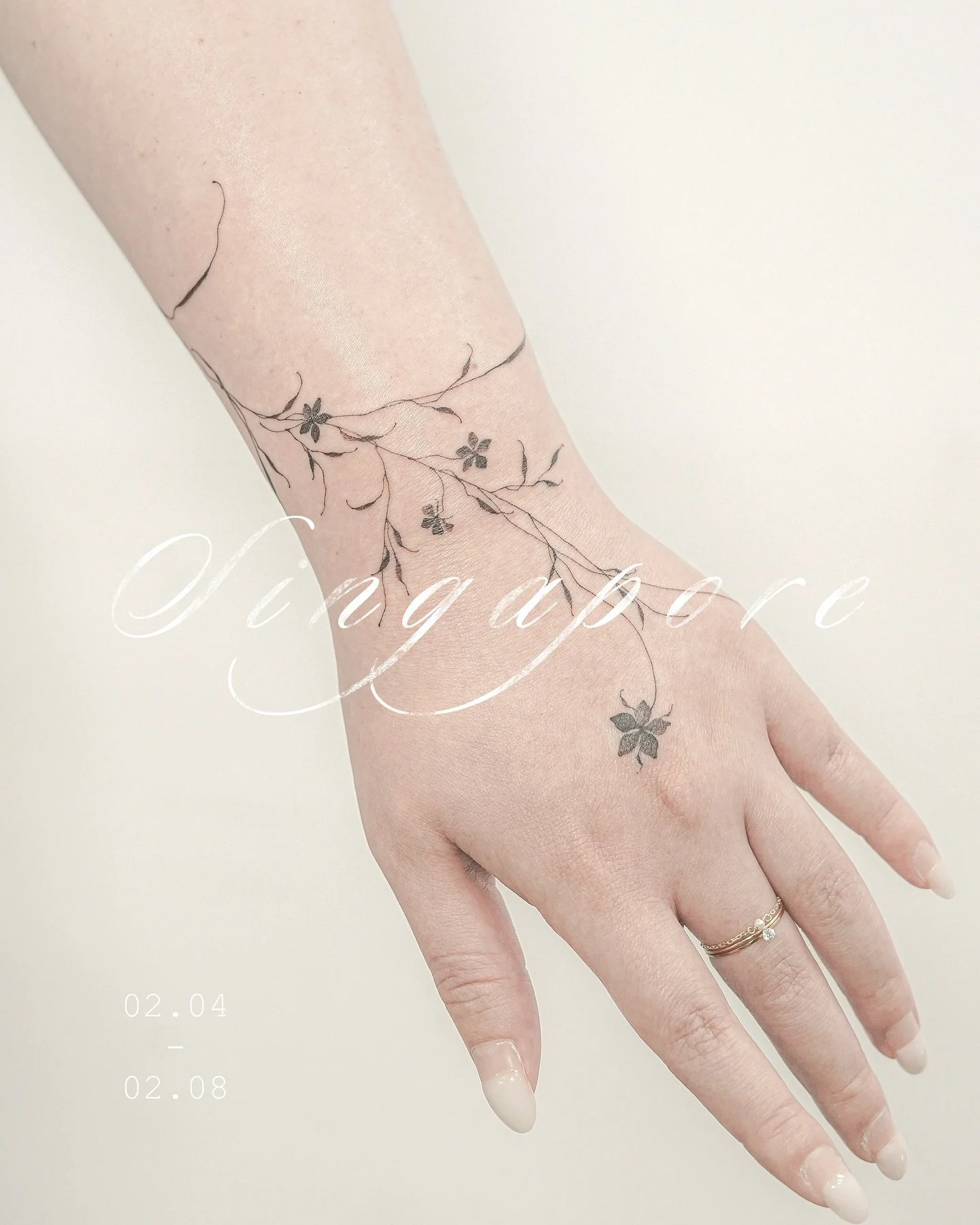 ┄ 𝓢 𝓘 𝓝 𝓖 𝓐 𝓟 𝓞 𝓡 𝓔  𓂃 ࣪˖ ⋆. ❦ ˚
Booking is now open, ✧ February 4 - 8 ✧

/

For inquiry &amp; booking,
please fill the form { https://www.matatt.studio/inquiry }
or email inquiry@matatt.studio

/

With love
Ma.tatt , 𑁍ࠬܓ *