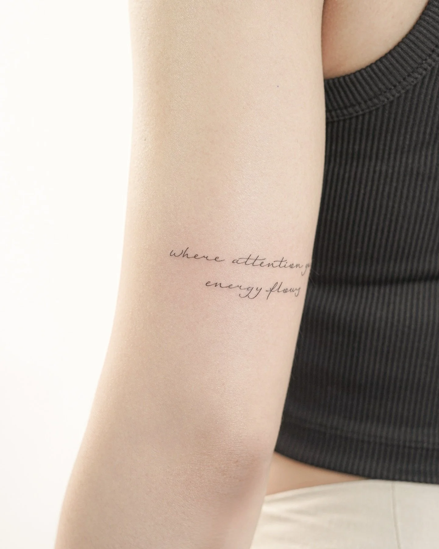 ✽ ╱ Fleurir&eacute; ┈┈ handwritten in raw, dipped ink

wild ∘ flowing ∘ full of soul