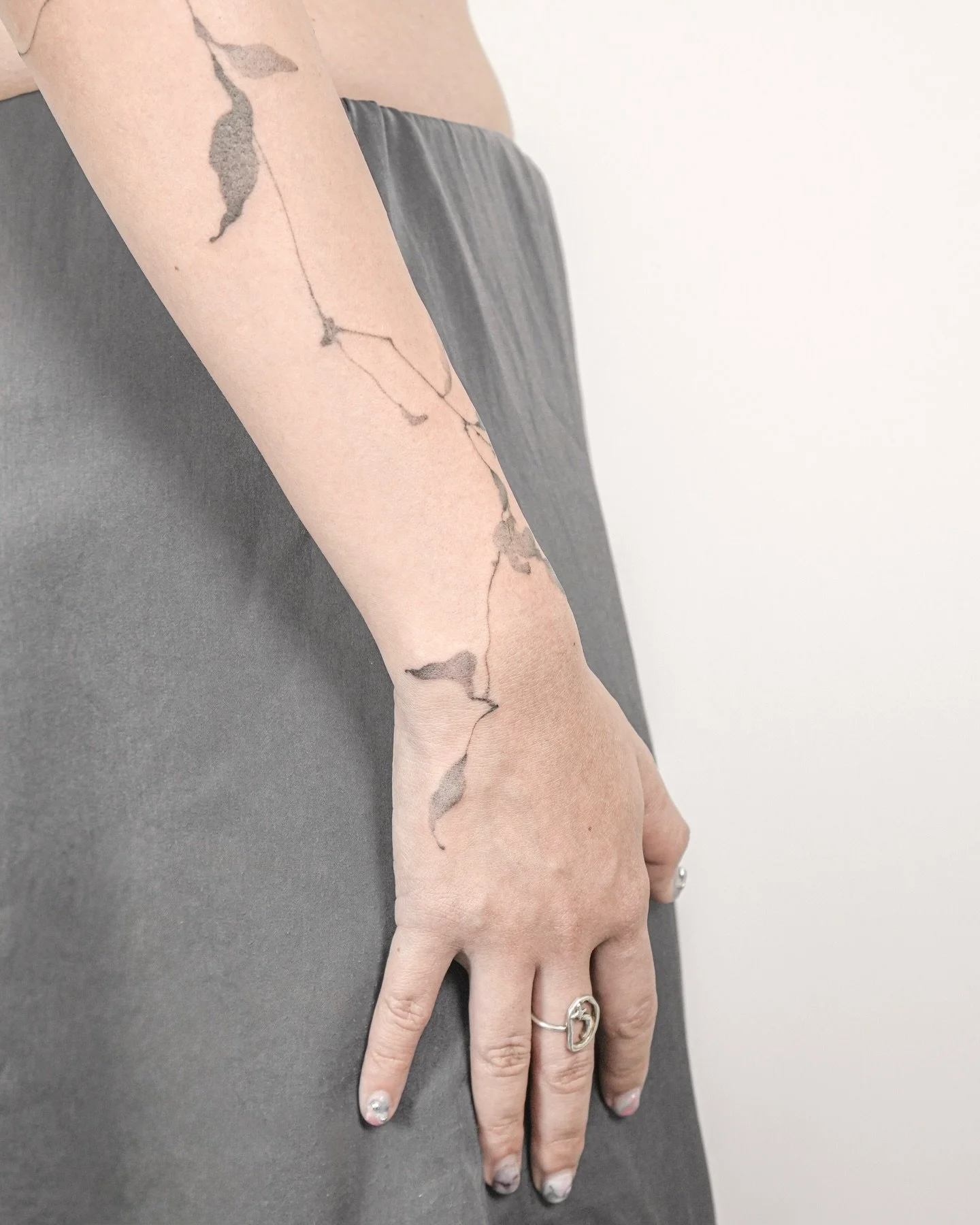 Feuille no. 4 ╱ The movement of leaves in silence ❦