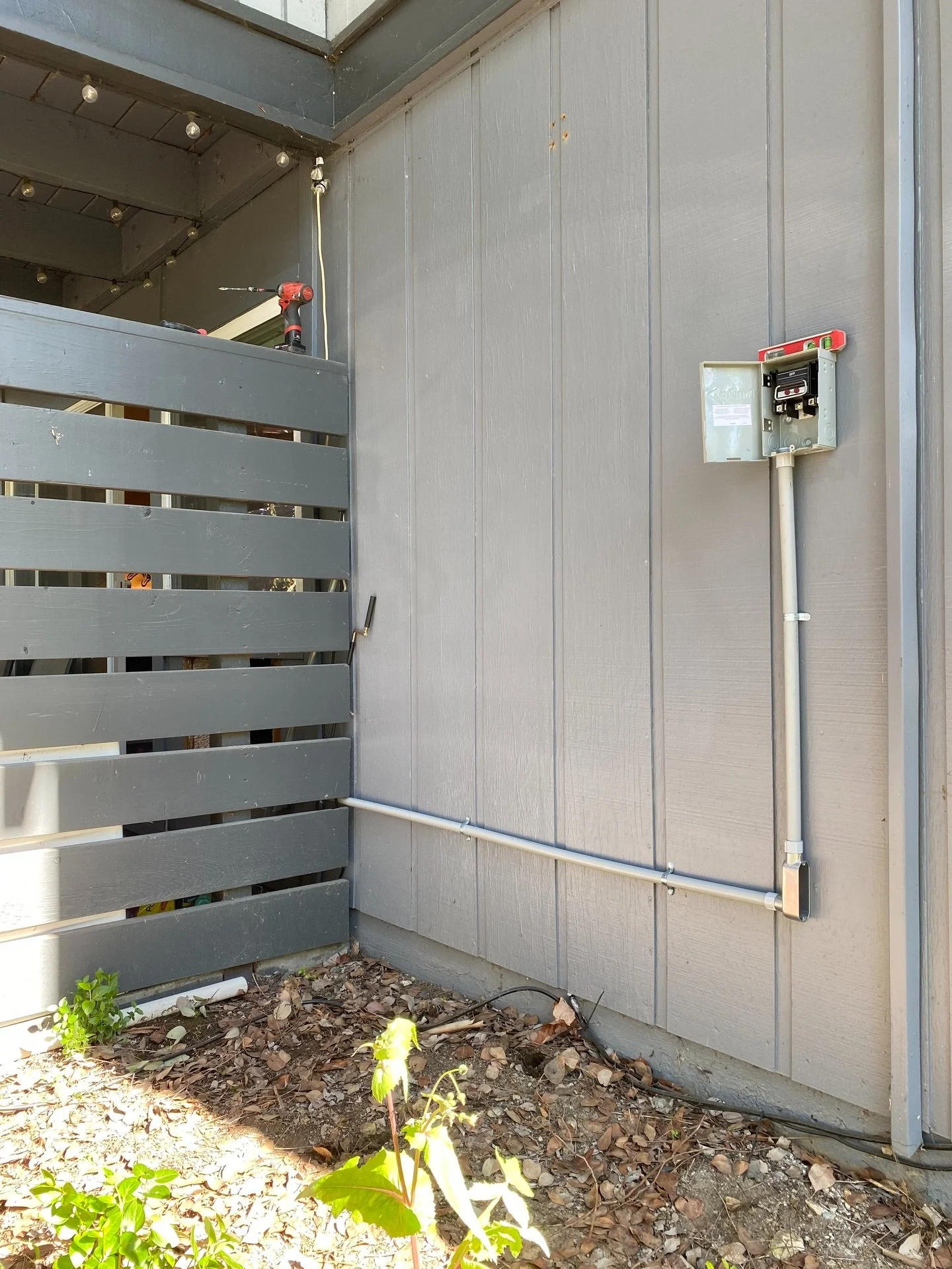 Mitsubishi Electric excellence installed! This new heat pump is ready to deliver hyper-efficient heating and cooling. Modern comfort, perfected. 💨 #HVAC #HeatPump #MitsubishiElectric #HomeComfort