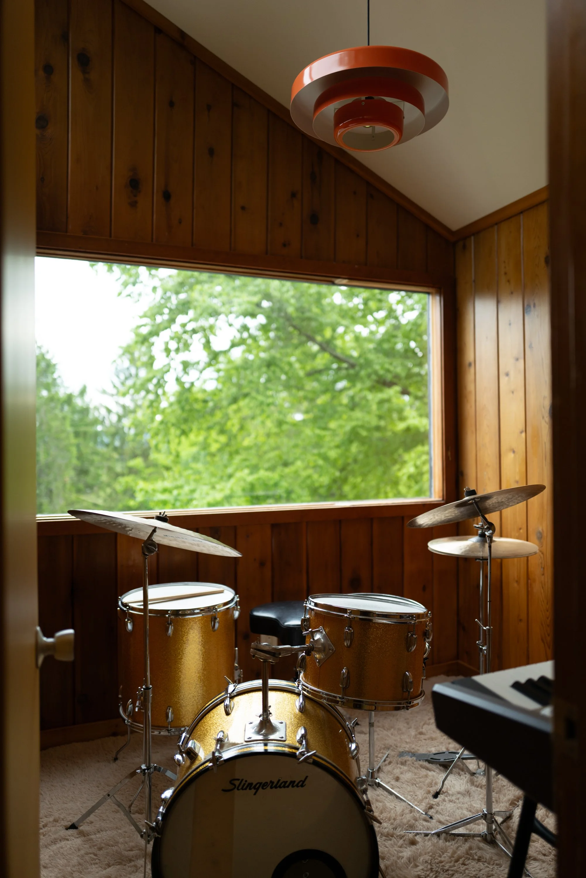 23_18-Hilltop-Rd-Egremont-MA-Catskill-Image-85.jpg