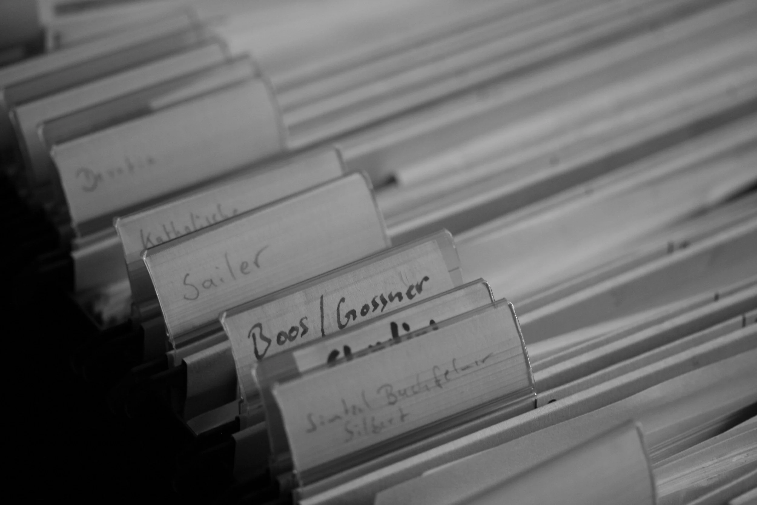 organized labeled document files for document organization services