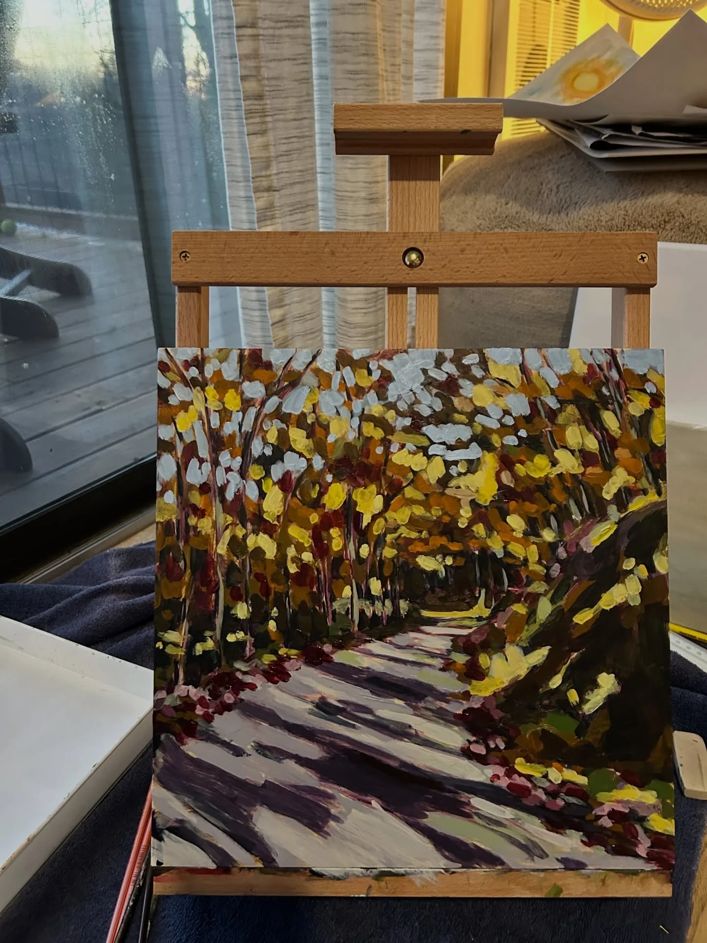 Painting the 🍁 fall landscapes around me - experimenting with new mediums to capture the beauty of nature 🎨🎨

#falllandscape #autumnpainting #natureinspired #creativeexperiment #mountainscene #colorfulnature #artoftheday #paintingprocess