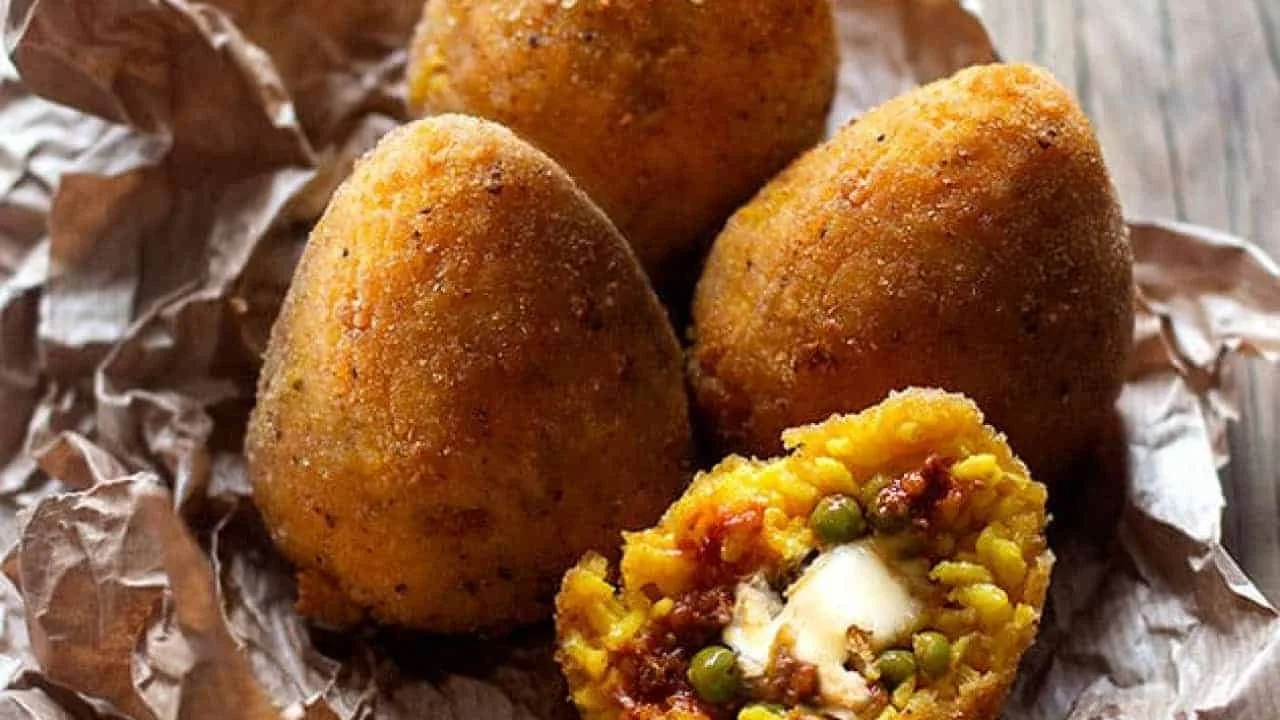 Arancini-di-riso-Arancine-Ricetta-Arancini-di-riso-1280x720-1.jpg