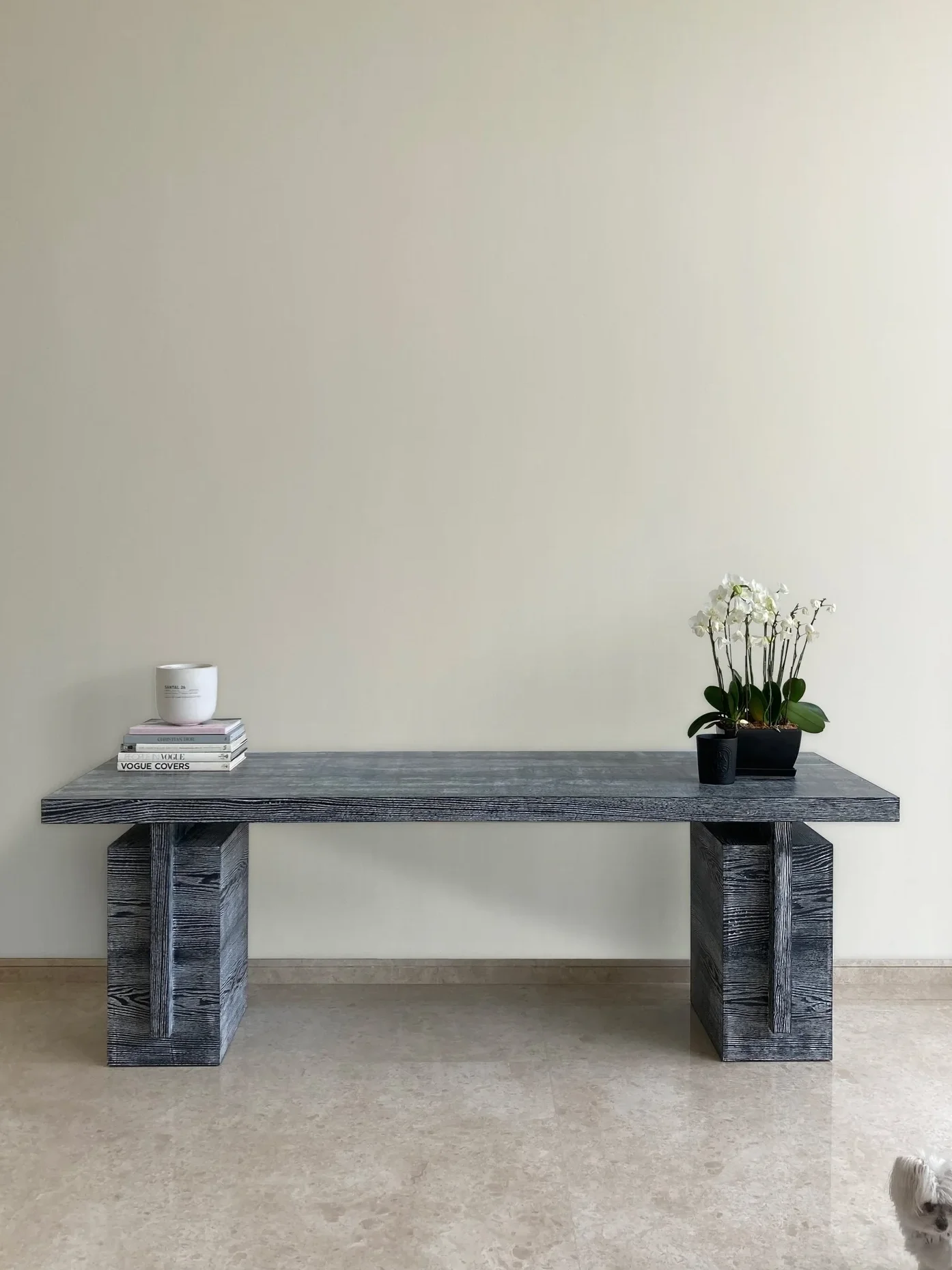 _02-display table.webp