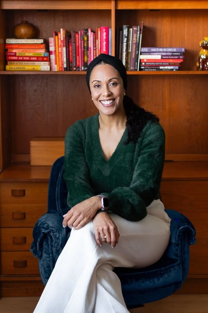 Amanda Cama, RSW, BSW |Associate Therapist