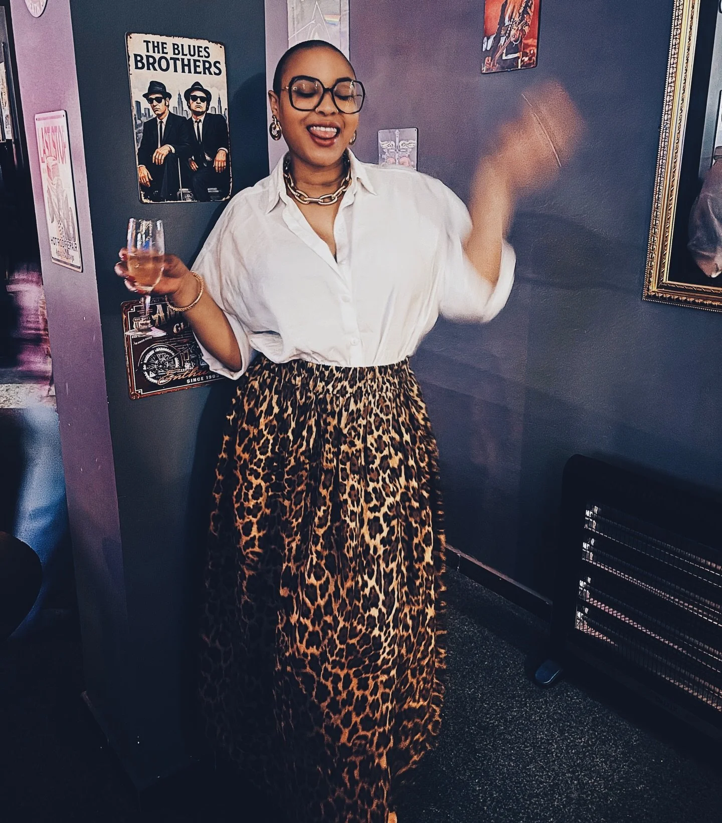 I don&rsquo;t think *every* wardrobe requires a good white button up (how you define &ldquo;good&rdquo; is up to you) but mine sure does!