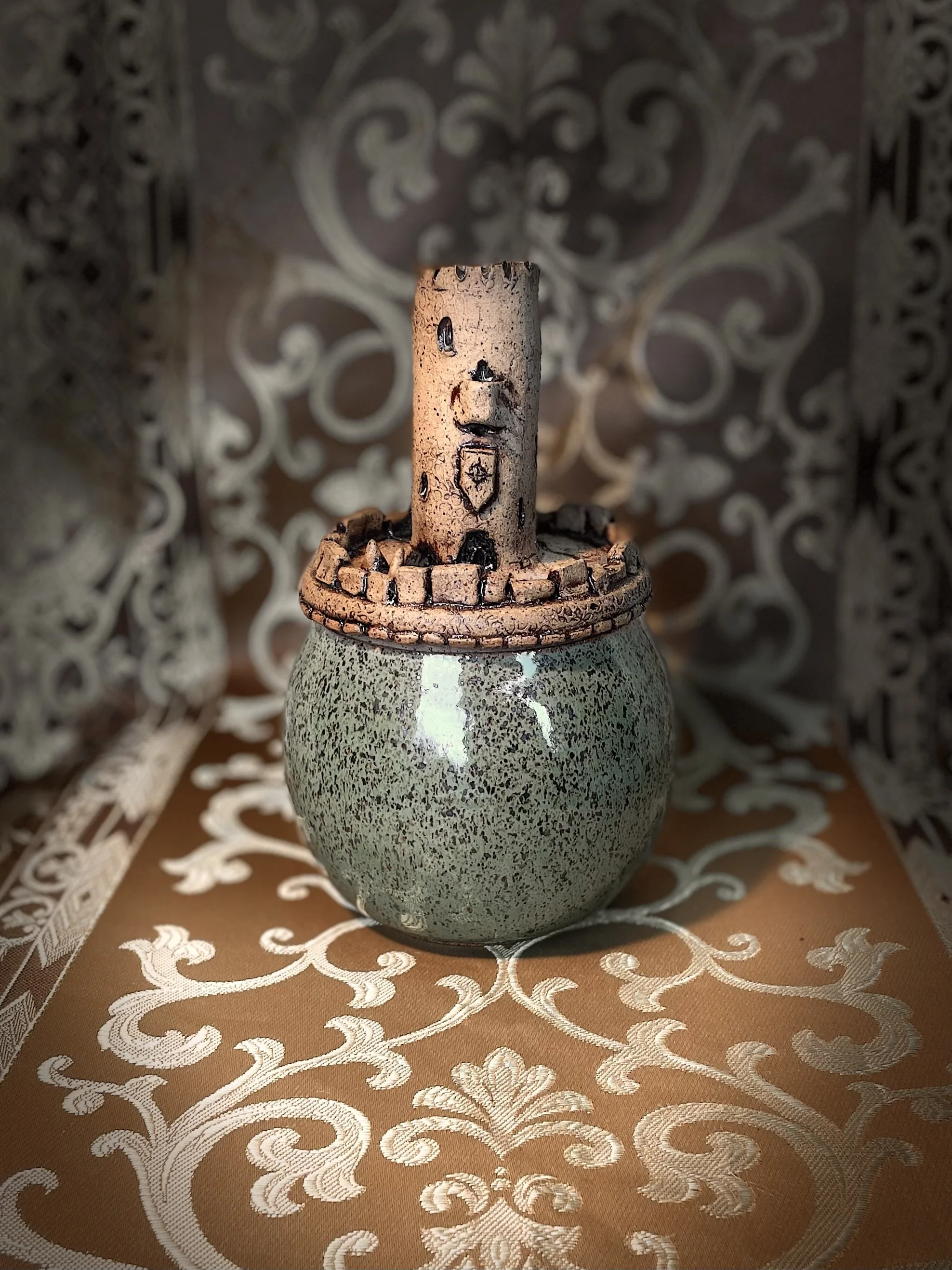 Castle Pot