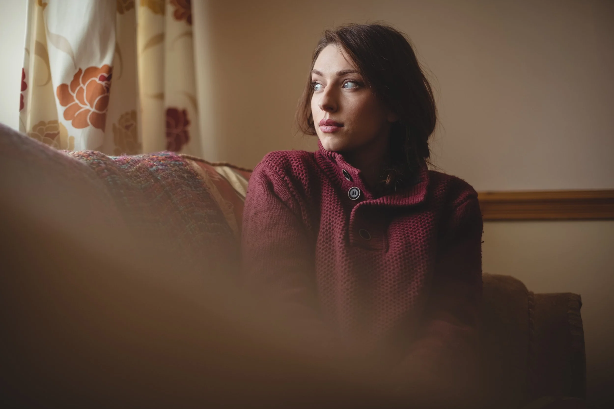 Signs of childhood trauma in adults including anxiety and attachment struggles