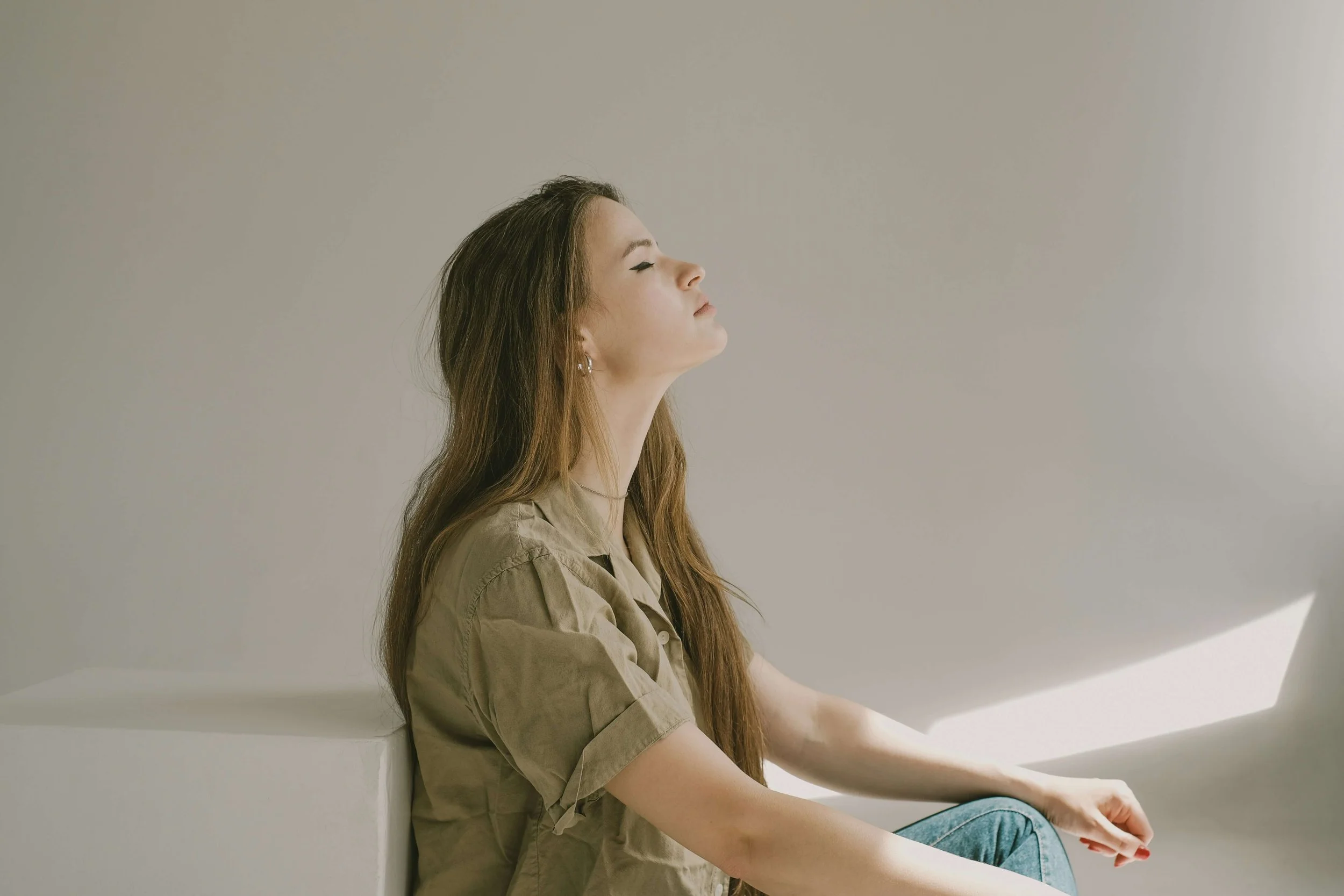 Woman experiencing relief after trauma therapy using Accelerated Resolution Therapy in Minnesota