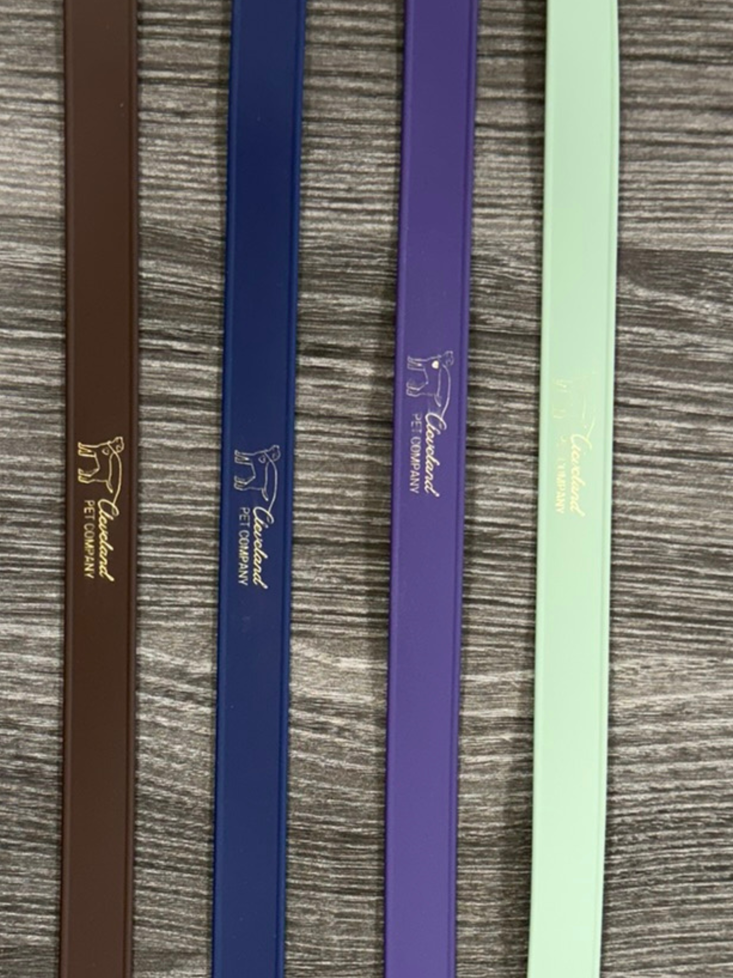 Crossbody Leash colors.png