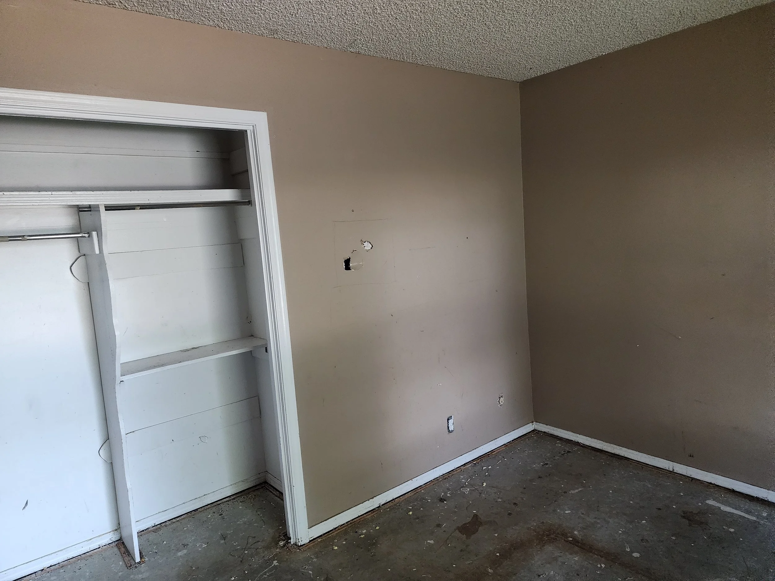 1st Bedroom Before