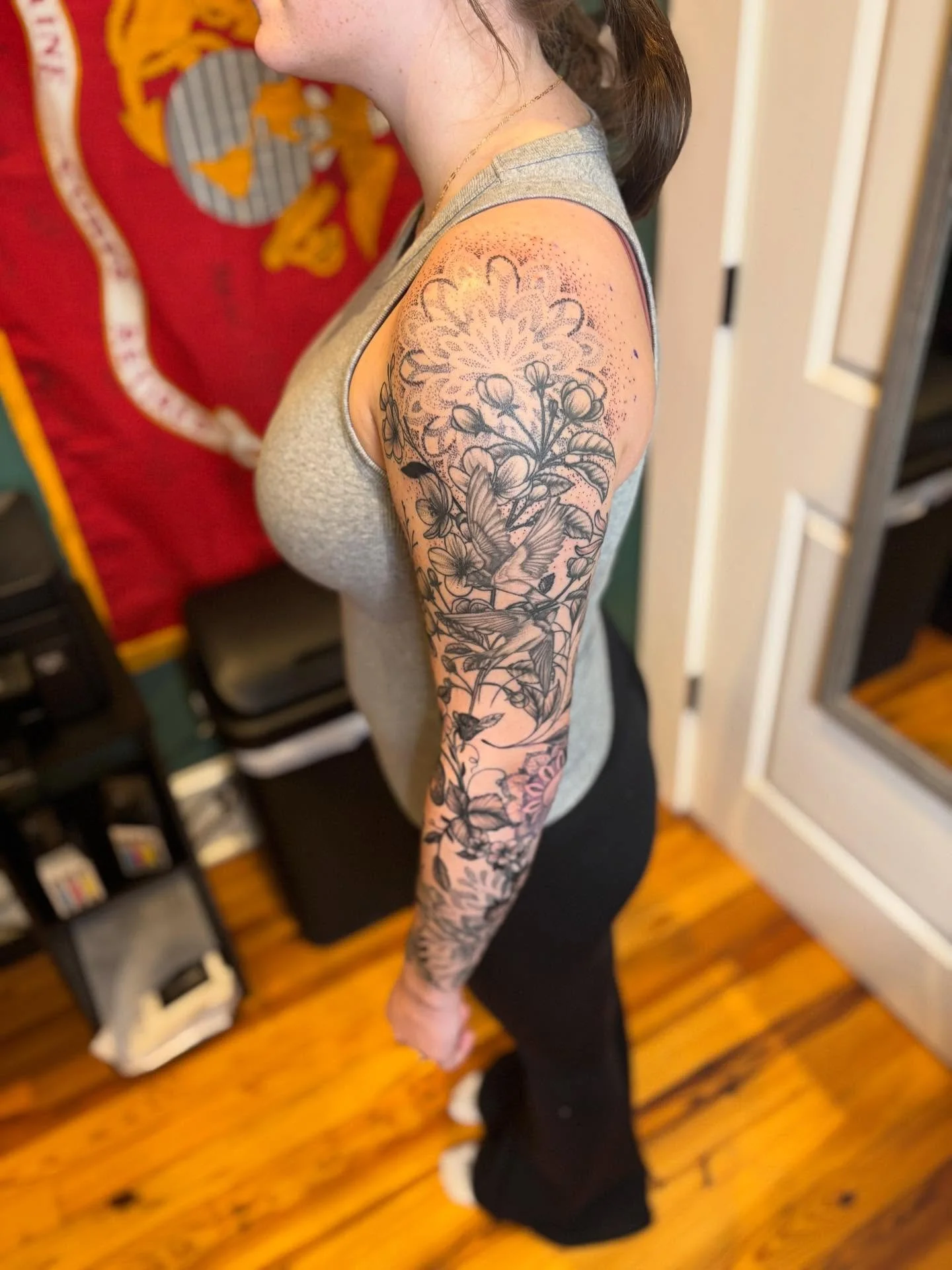 What started as swallows two years ago, turned into a full on sleeve 🤣 I absolutely love how this has come out!

If you&rsquo;re looking to get more work like this in 2026, hit your boy up!
.
.
.
.
.
#sleevework #tattooing #livingmylife #doingmythin
