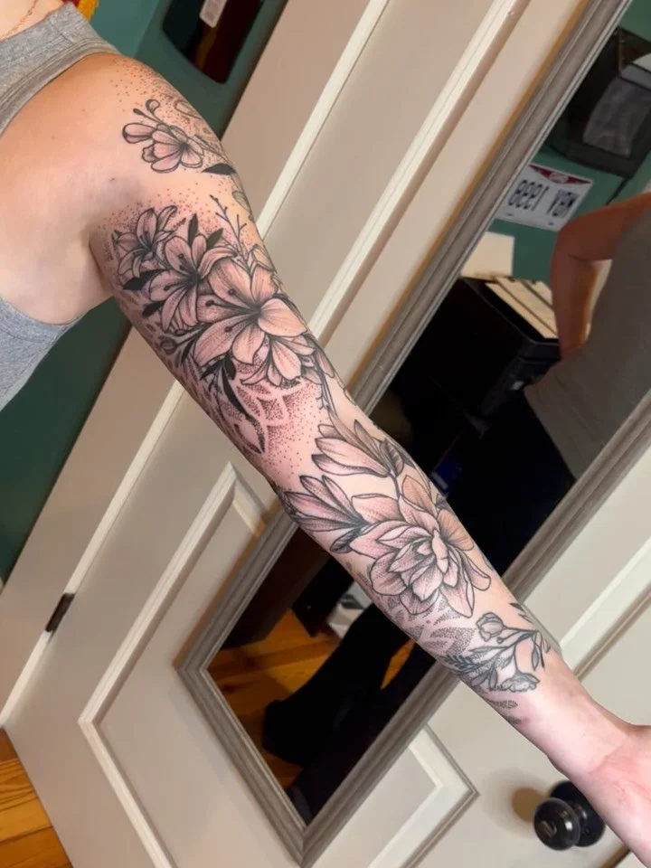 2026 = New You. New Sleeve. 
Book a full or half sleeve in January and get 50% OFF first session🔥
⏱️ Up to 4 hours first session max
📅 Session date doesn&rsquo;t matter
💵 $50 Deposit Required to book
Book now before everyone gets their taxes👀
.
.