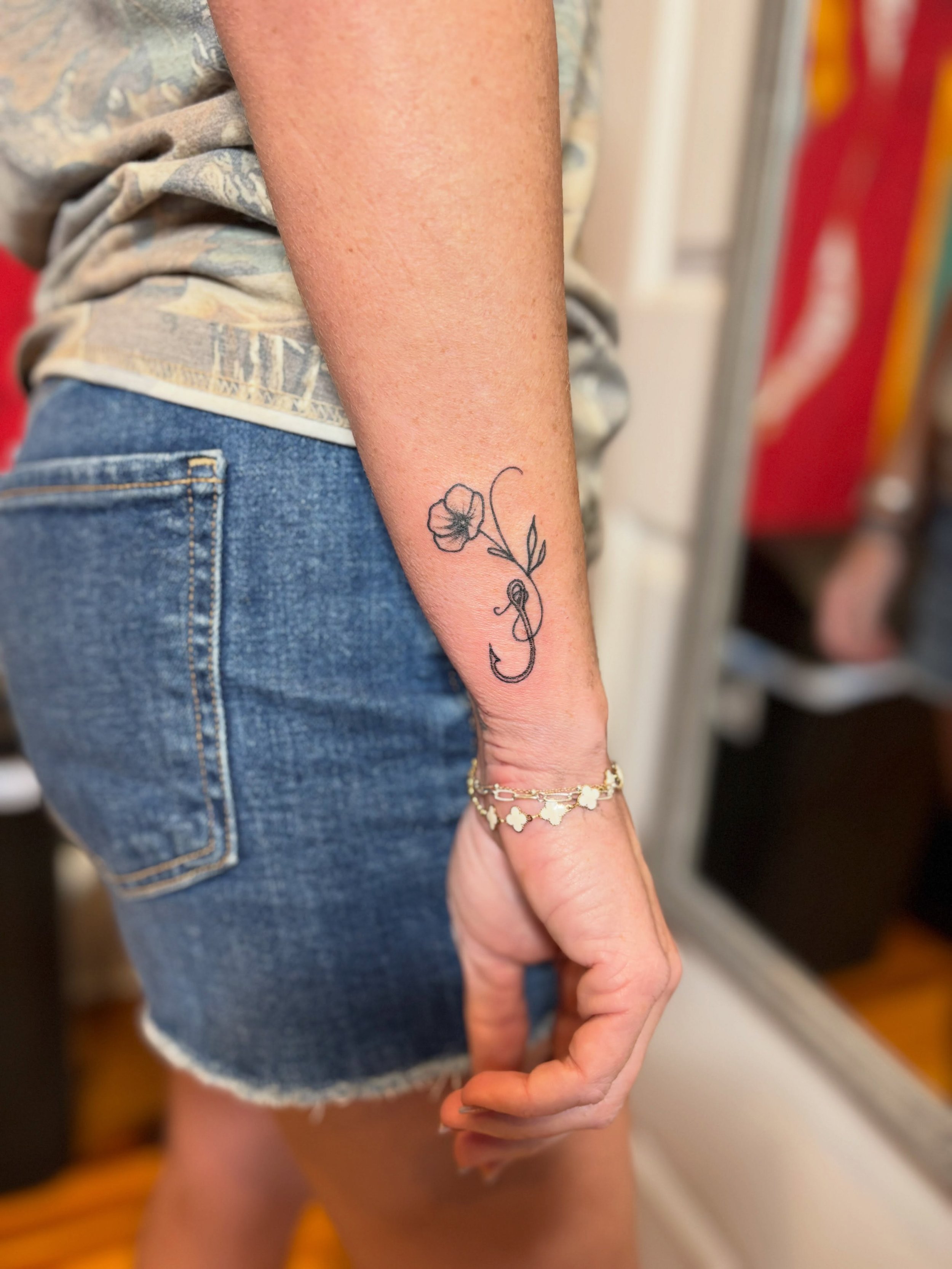 Photo drop from our session!🔥 a bunch of small things 🤣
.
.
.
#fineline #crispy #tattoostyle