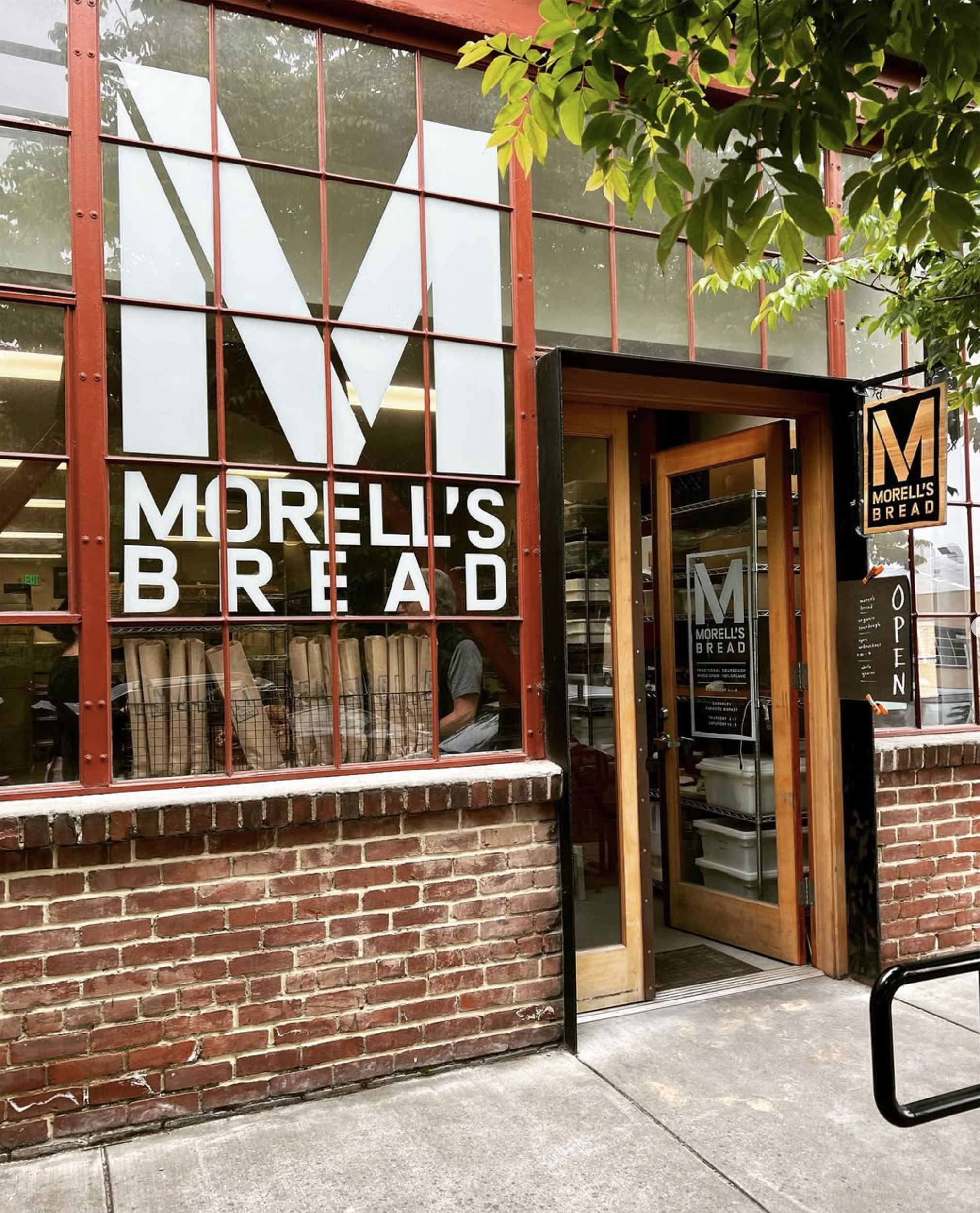 Morell_signage03.png