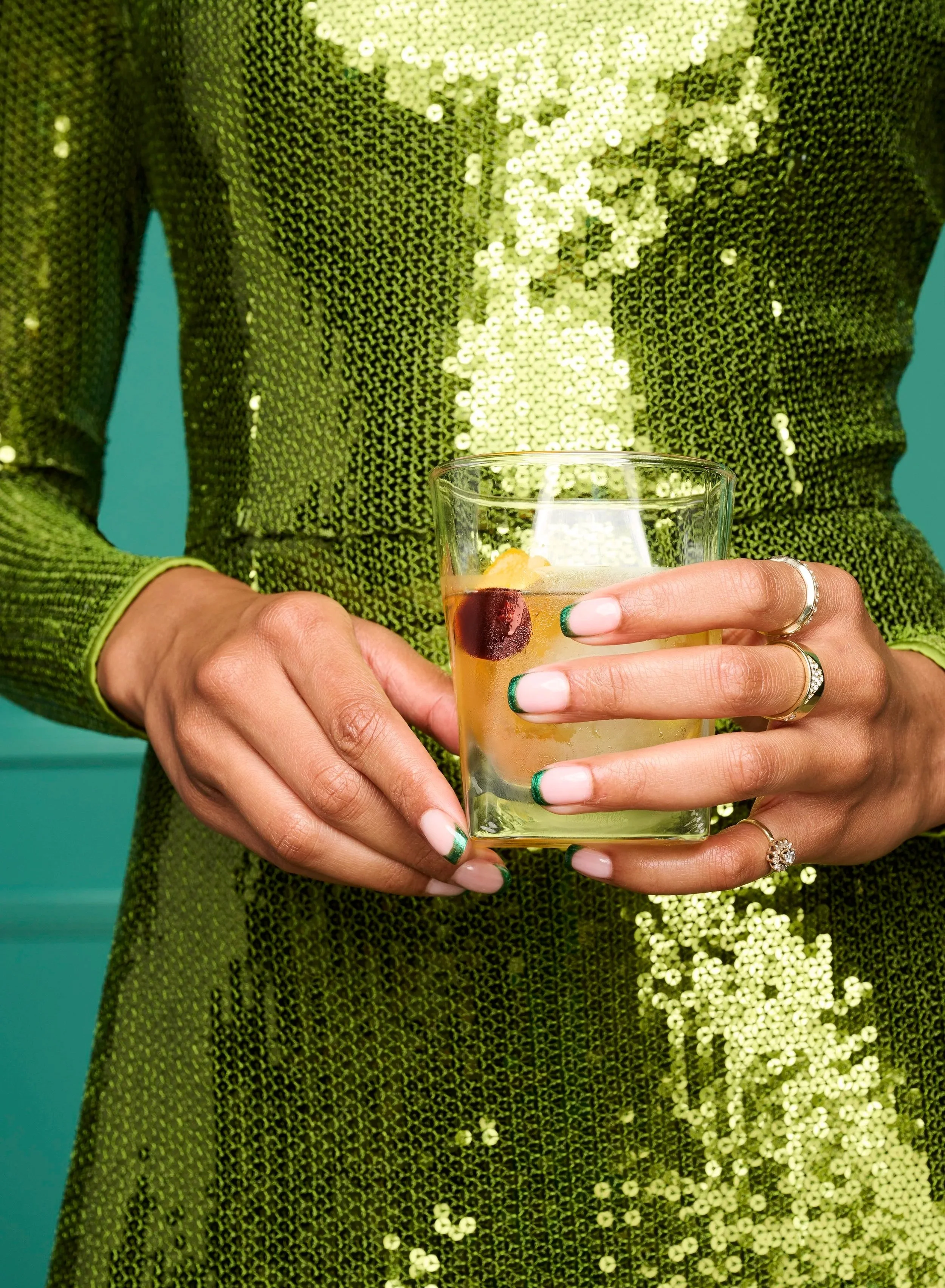 3362750-Holiday-Portraits-SSNL-Adult--Holding-Drink-OF_2418-SELECT.jpg