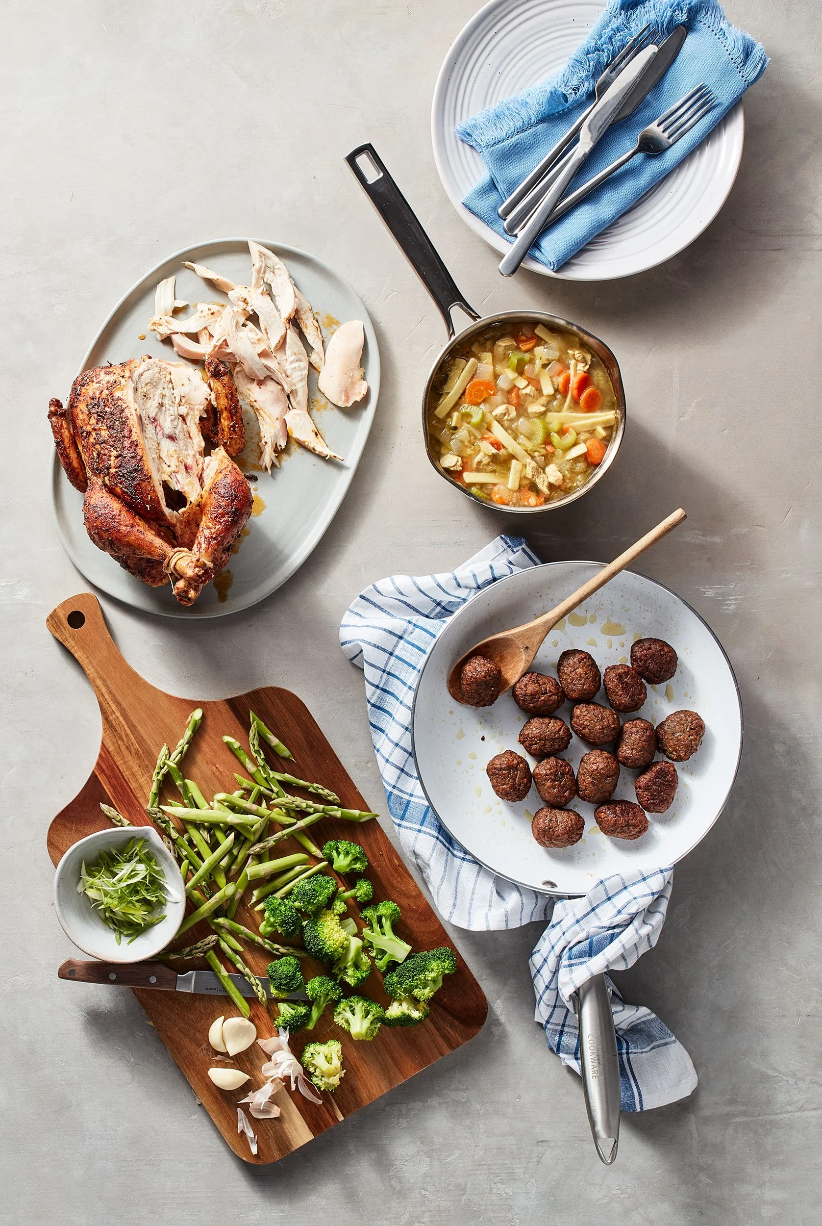 1107601-EasyDinner-FOOD-GIF_0398_Frame2_9x16-SELECT.jpg