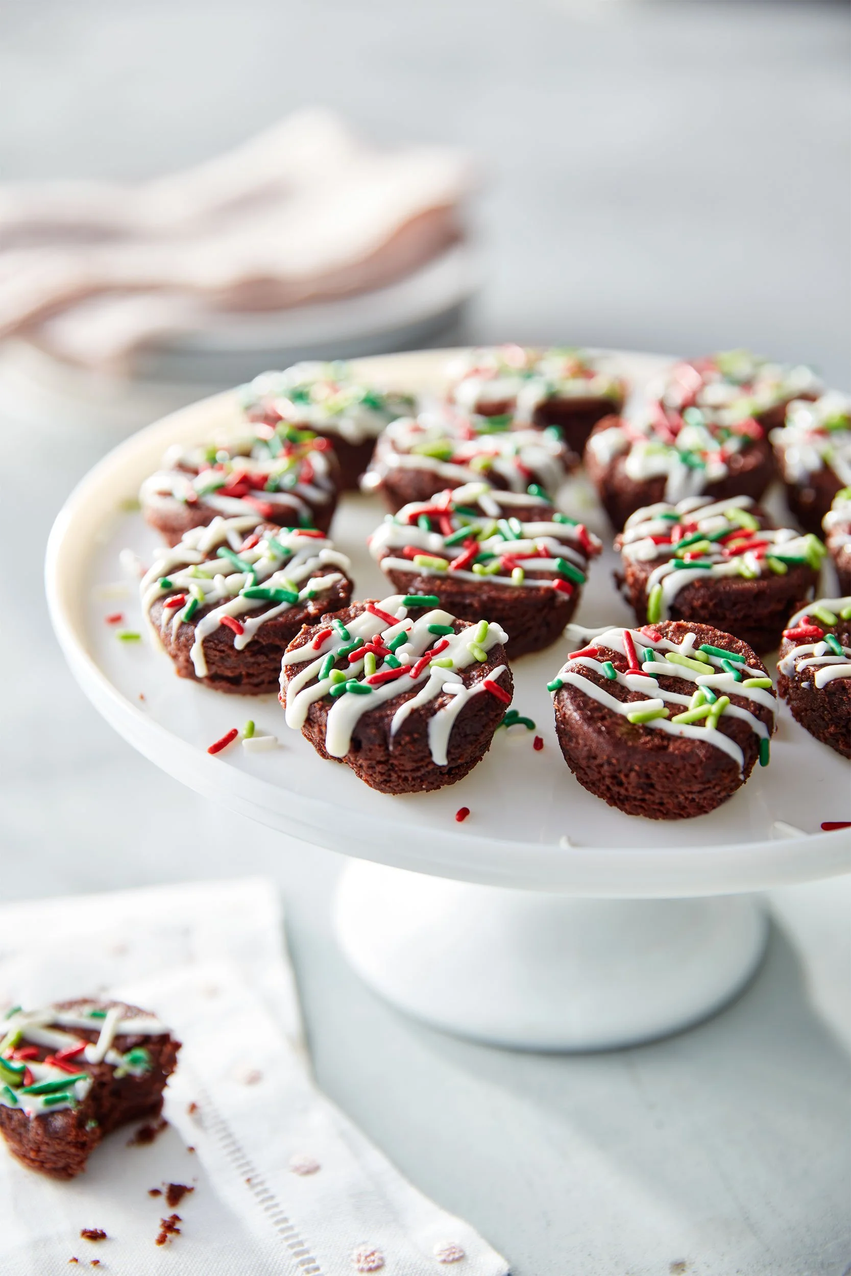 944983-Desserts-Brownie-Bites-with-White-Choc-Drizzle-SSNL-HOL-Food-LIFE-v2-SELECT.jpg