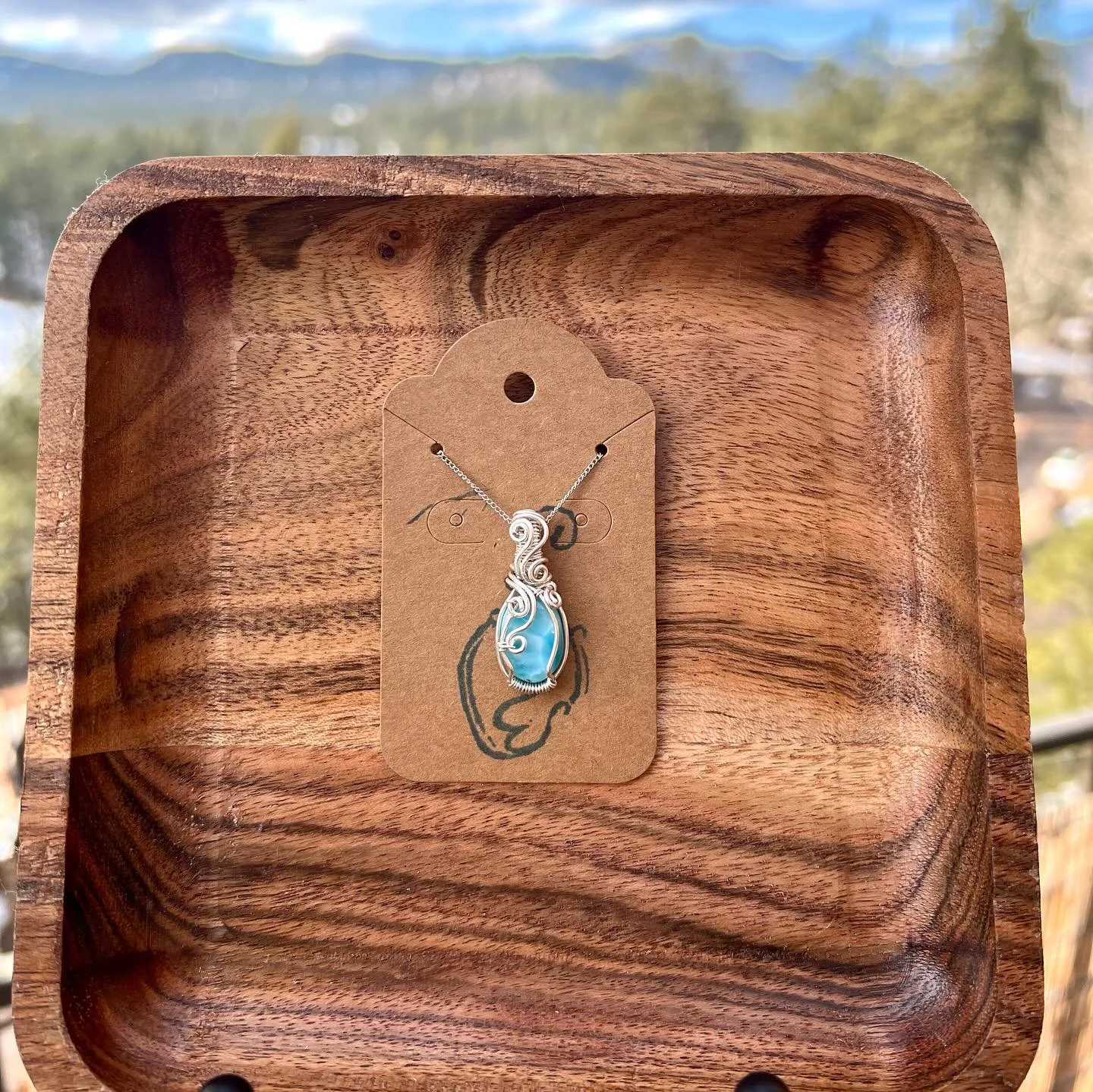 In love with this Larimar pendant tbh😻 available on my Etsy now! 🫶
&bull;
&bull;
&bull;
&bull;
&bull;
&bull;
&bull;
&bull;
#bouldercolorado #bouldercoloradoart #boulderco #bouldercounty #bouldercoartist #smallbusinesssaturday #handmadeart #handmade