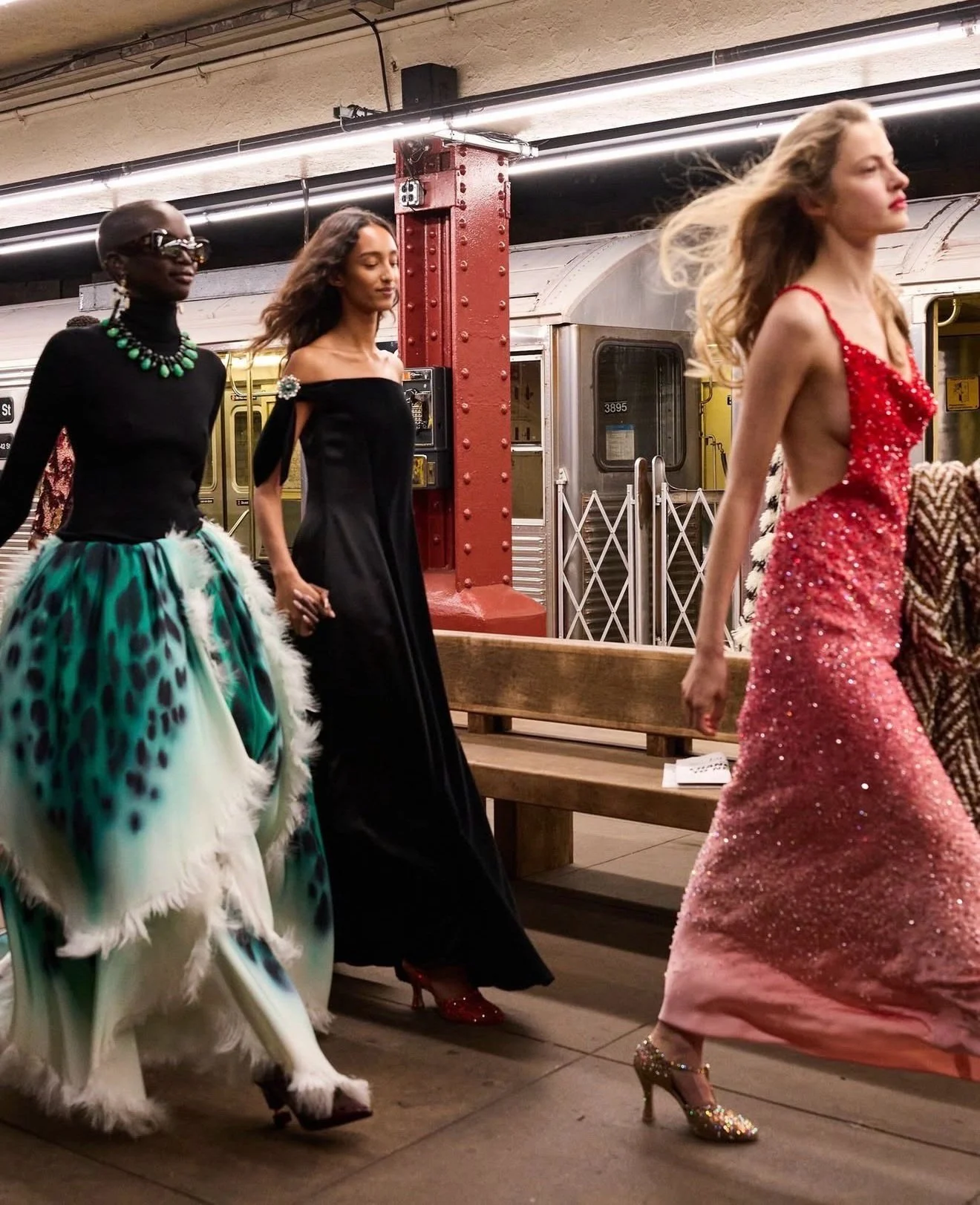 Snap shots from front row of the 2026 Chanel M&eacute;tiers d&rsquo;Art fashion show. One word&hellip;.iconic.